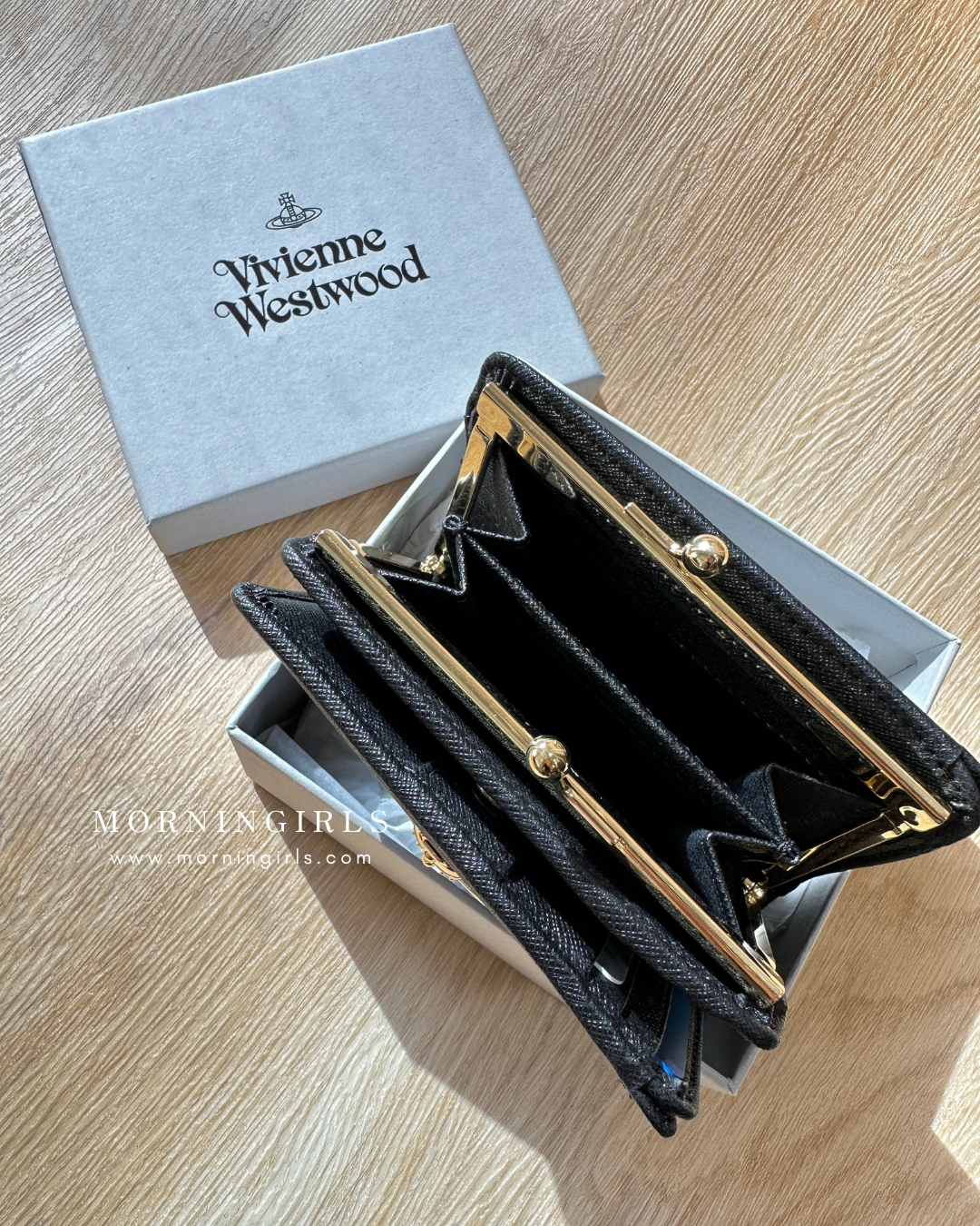 Vivienne Westwood Frame Pocket Wallet 復古金十字紋