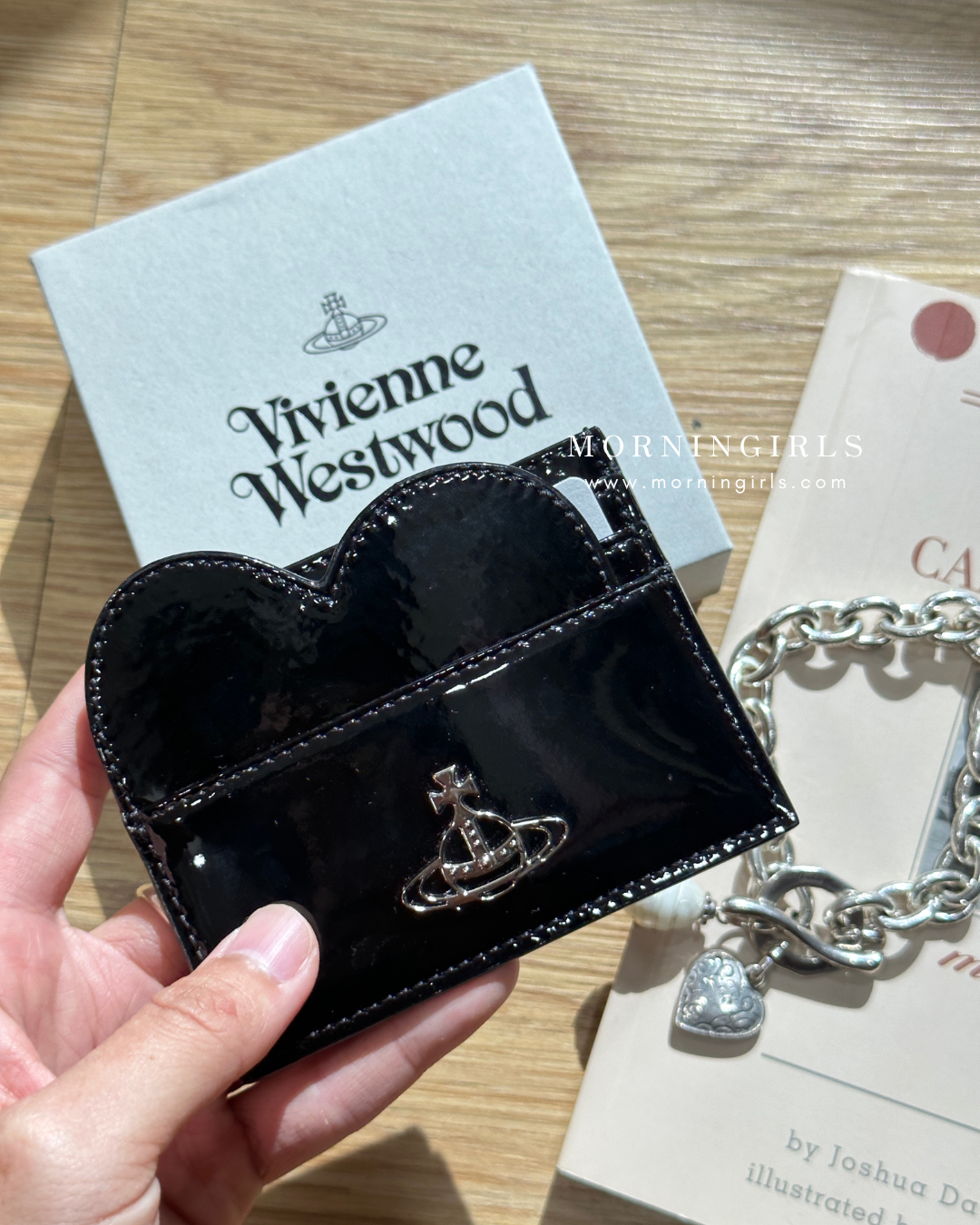 Vivienne Westwood Heart Cardholder 黑色漆皮