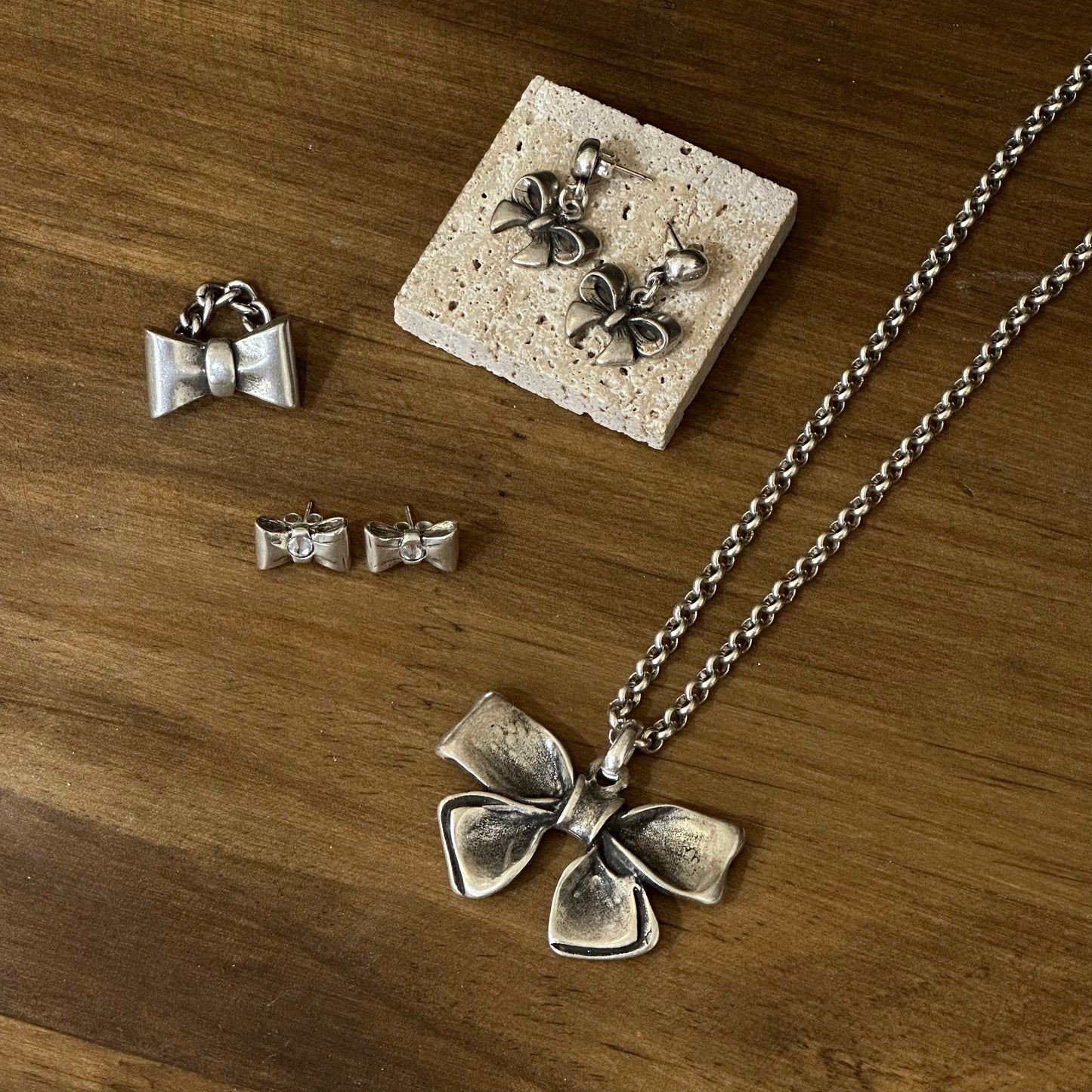 Otro Accesorio 西班牙手工飾物 - Bow on Chain Ring