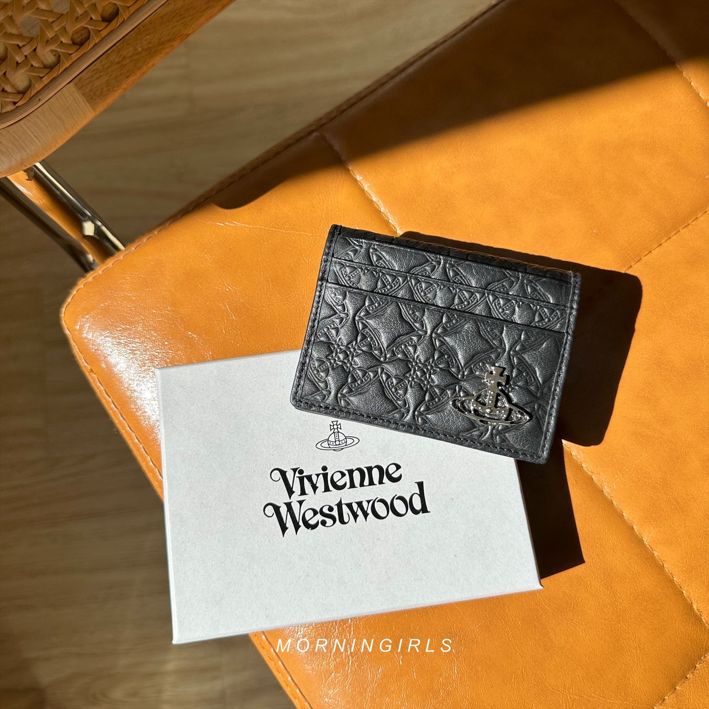 Vivienne Westwood Bifold Cardholder 復古星星壓紋