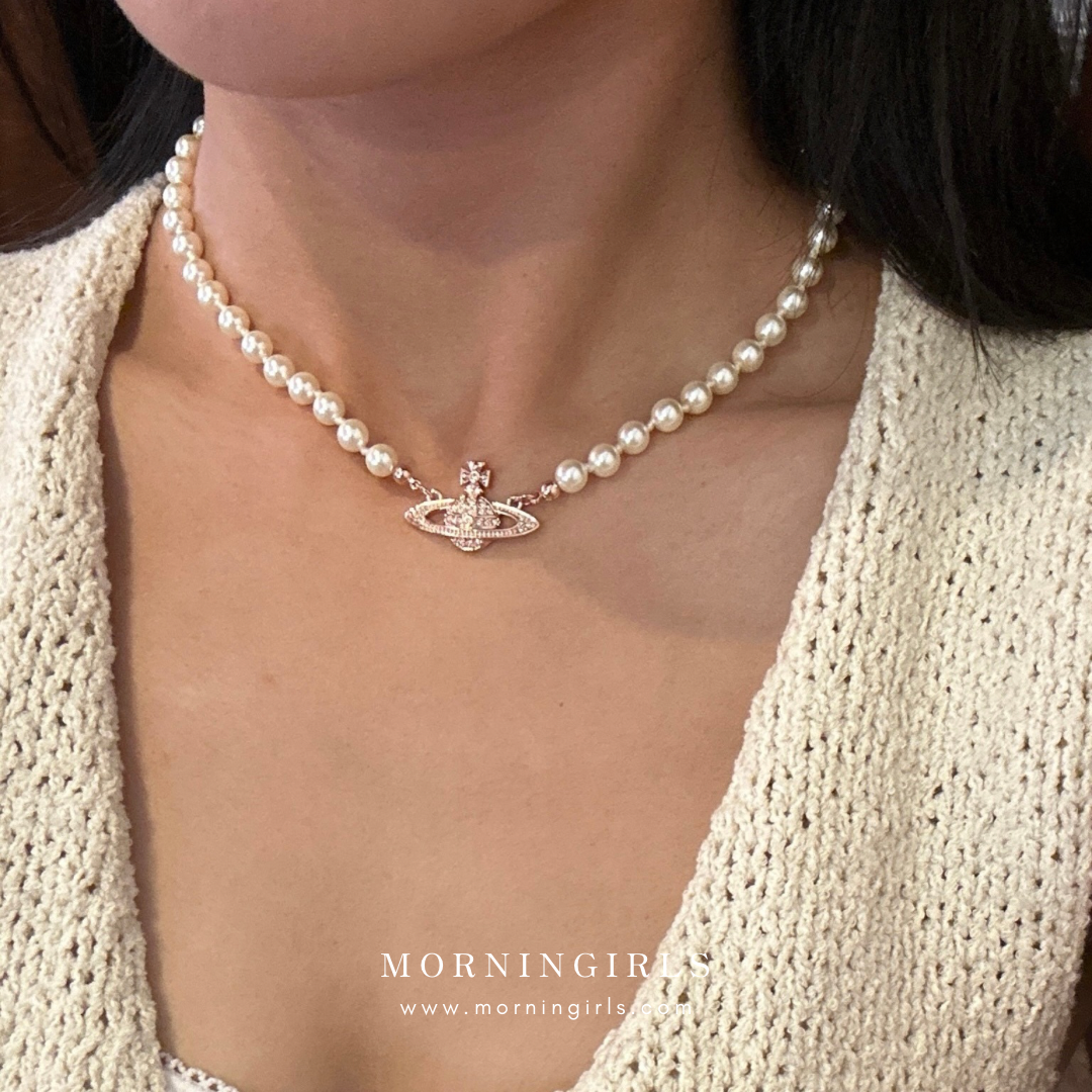 Vivienne Westwood Mini Bas Relief Pearl Choker [銀色重新補貨!]