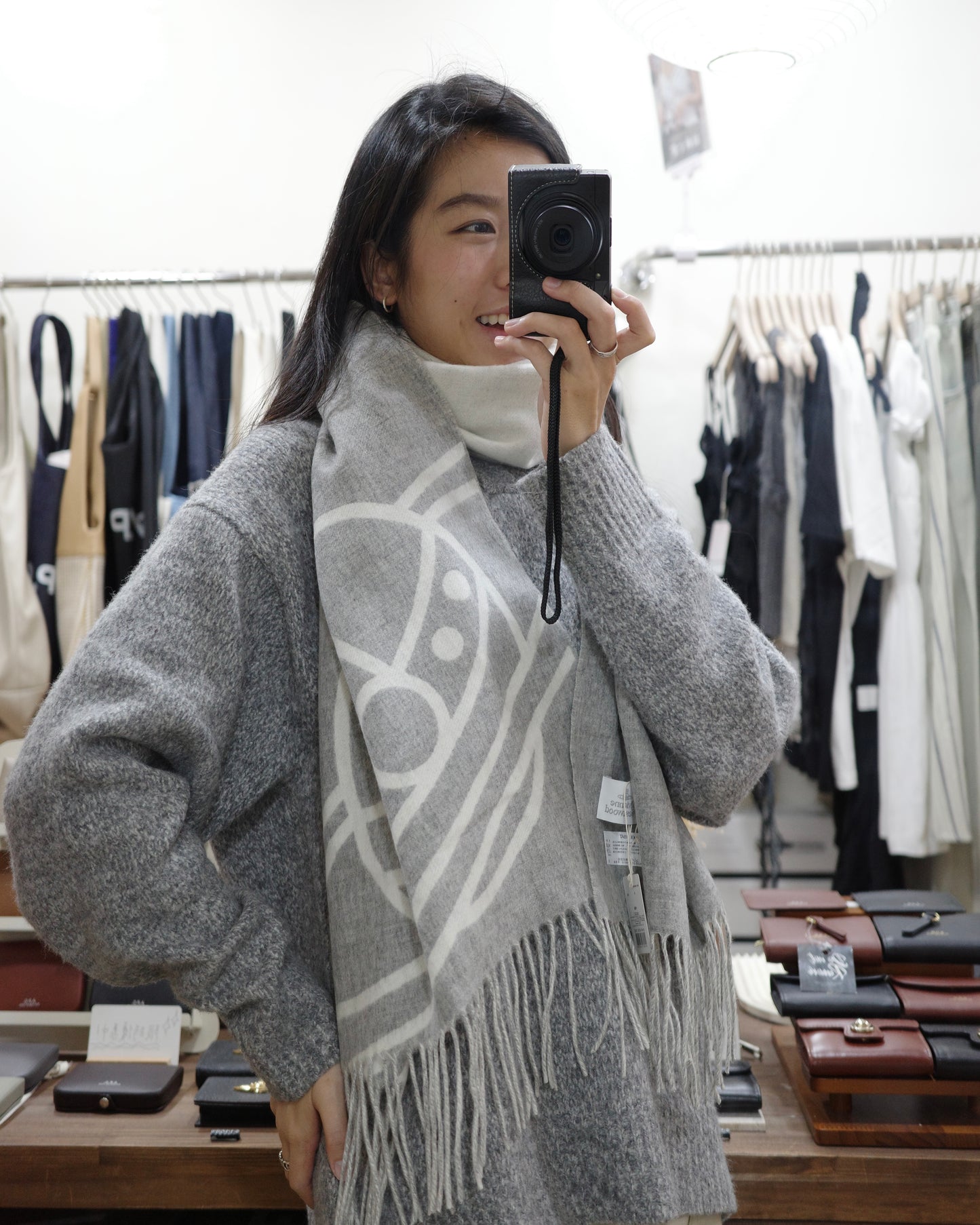 Vivienne Westwood Reversible ORB Logo Scarf 大尺寸雙面頸巾 (100%羊毛) [日本限定! 已停產最後現貨]