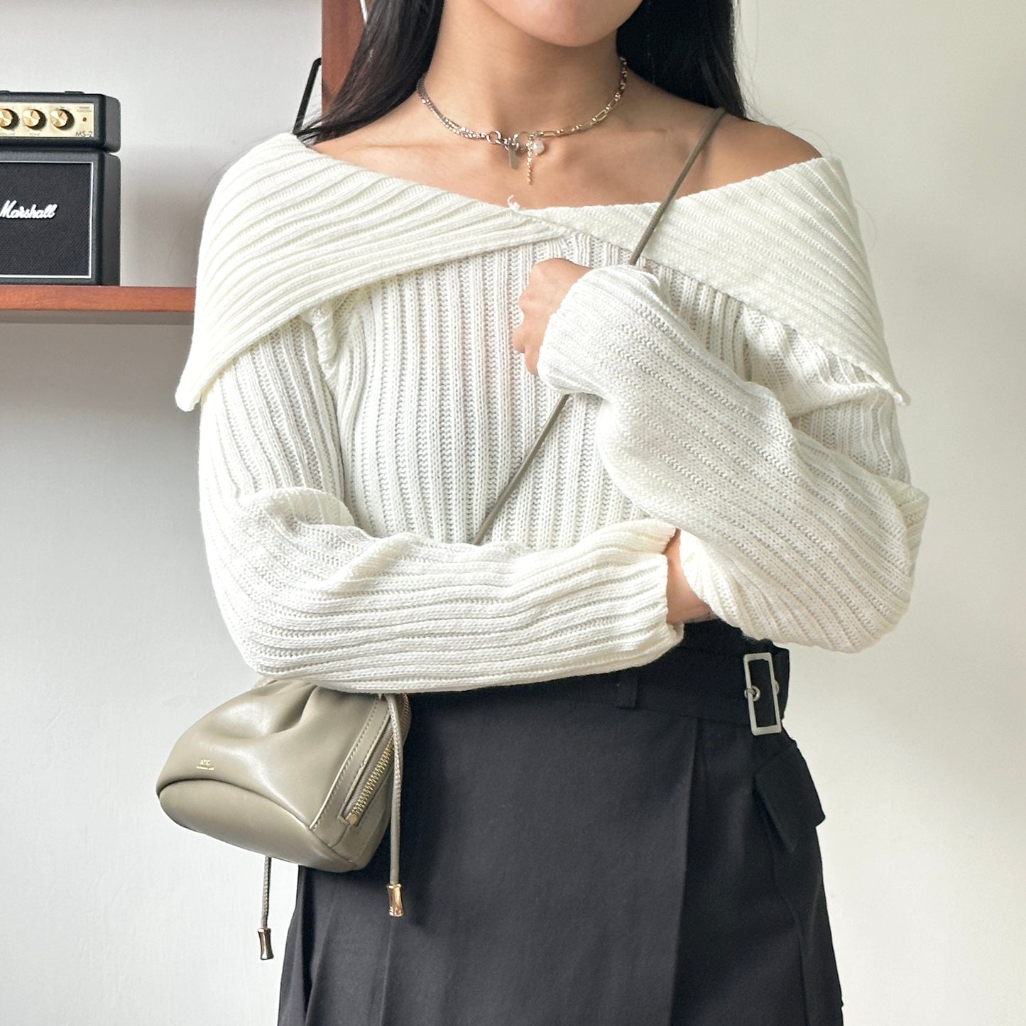 大反領OFF SHOULDER KNITTED TOP [門市搬遷清貨限時優惠$129!]