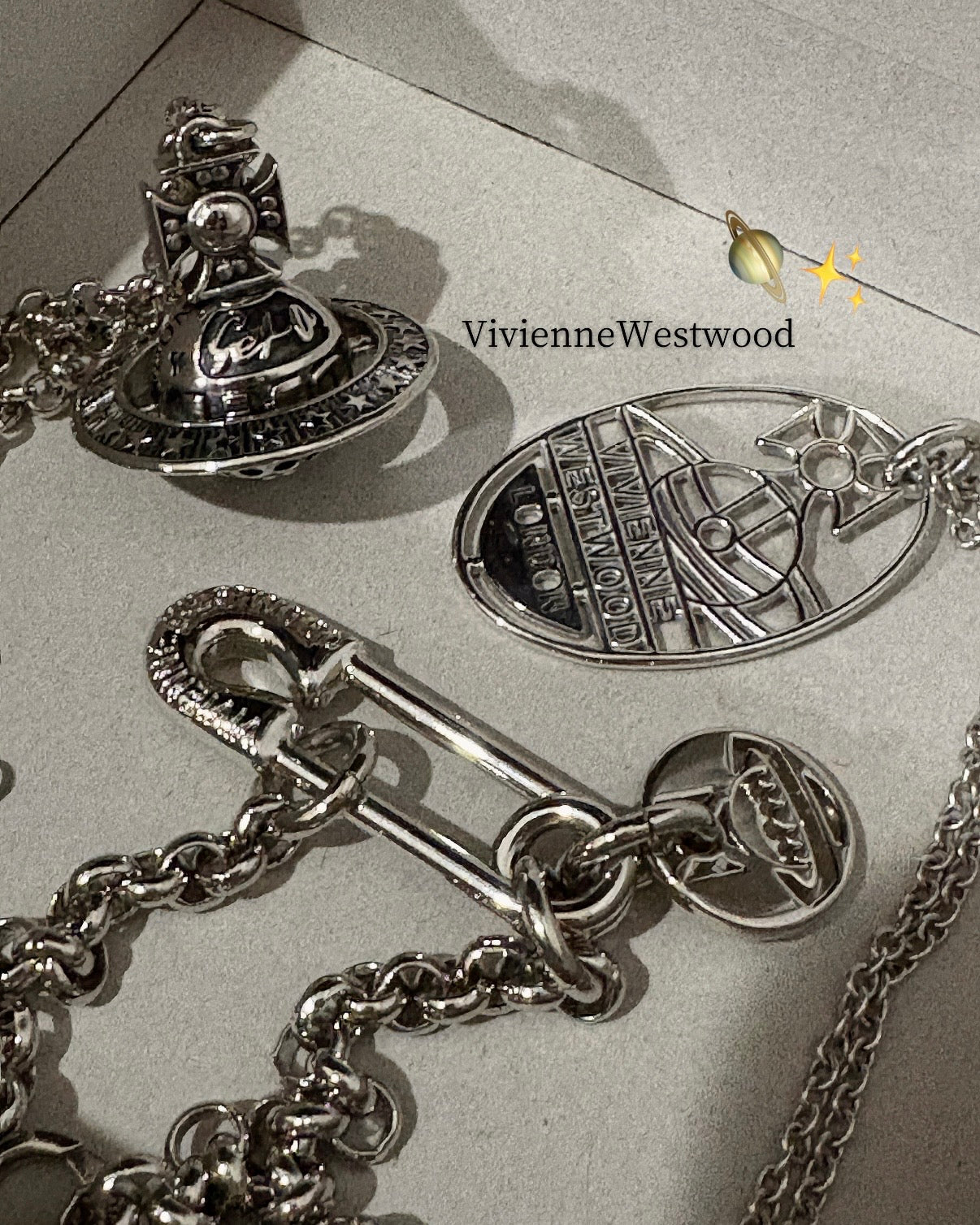Vivienne Westwood Lancelot Orb Necklace [復古工業風造舊長鏈］