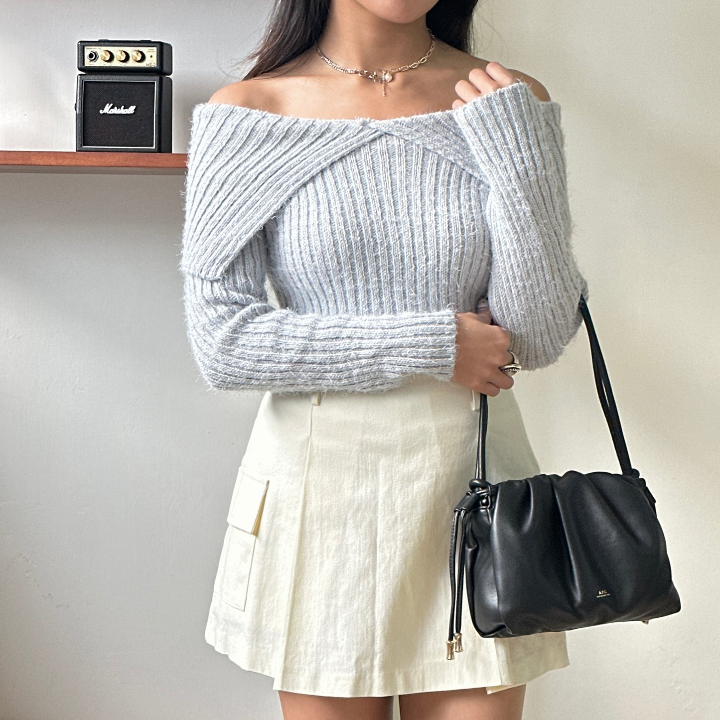 毛毛大反領OFF SHOULDER KNITTED TOP [門市搬遷清貨限時優惠$129!]