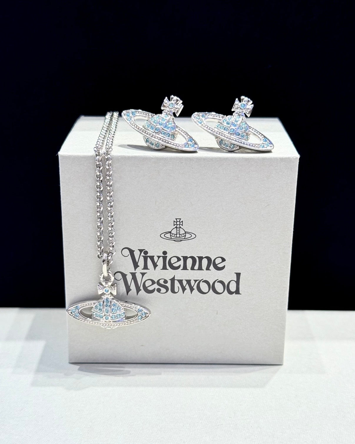 Vivienne Westwood Mini Bas Relief Pendant Necklace 藍鑽全閃石土星 [2026最新限定藍鑽]
