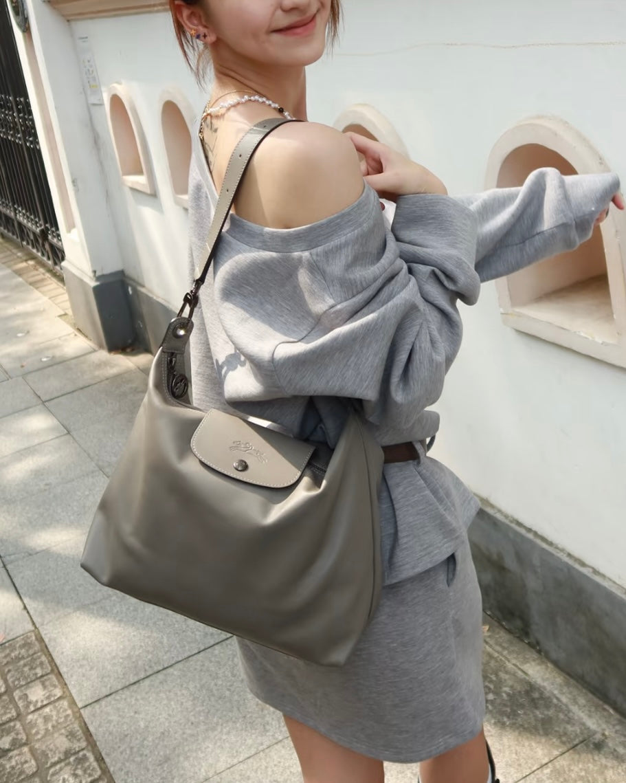 LONGCHAMP Le Pliage Xtra M Hobo Bag 超熱賣真皮系列［超人氣黑色大象灰限量現貨優惠中 完售即止!］