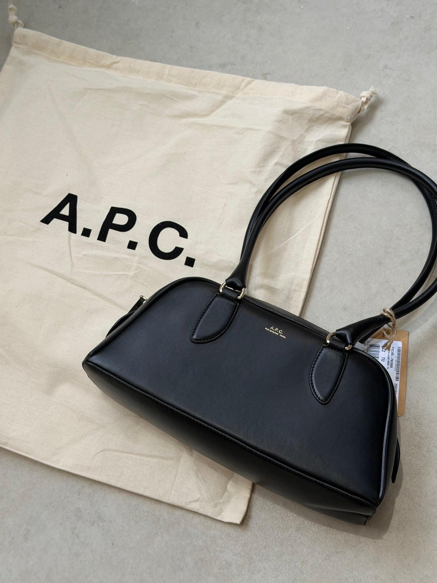 A.P.C. Paloma shoulder bag  [2026最新簡約法式法棍袋 大容量]