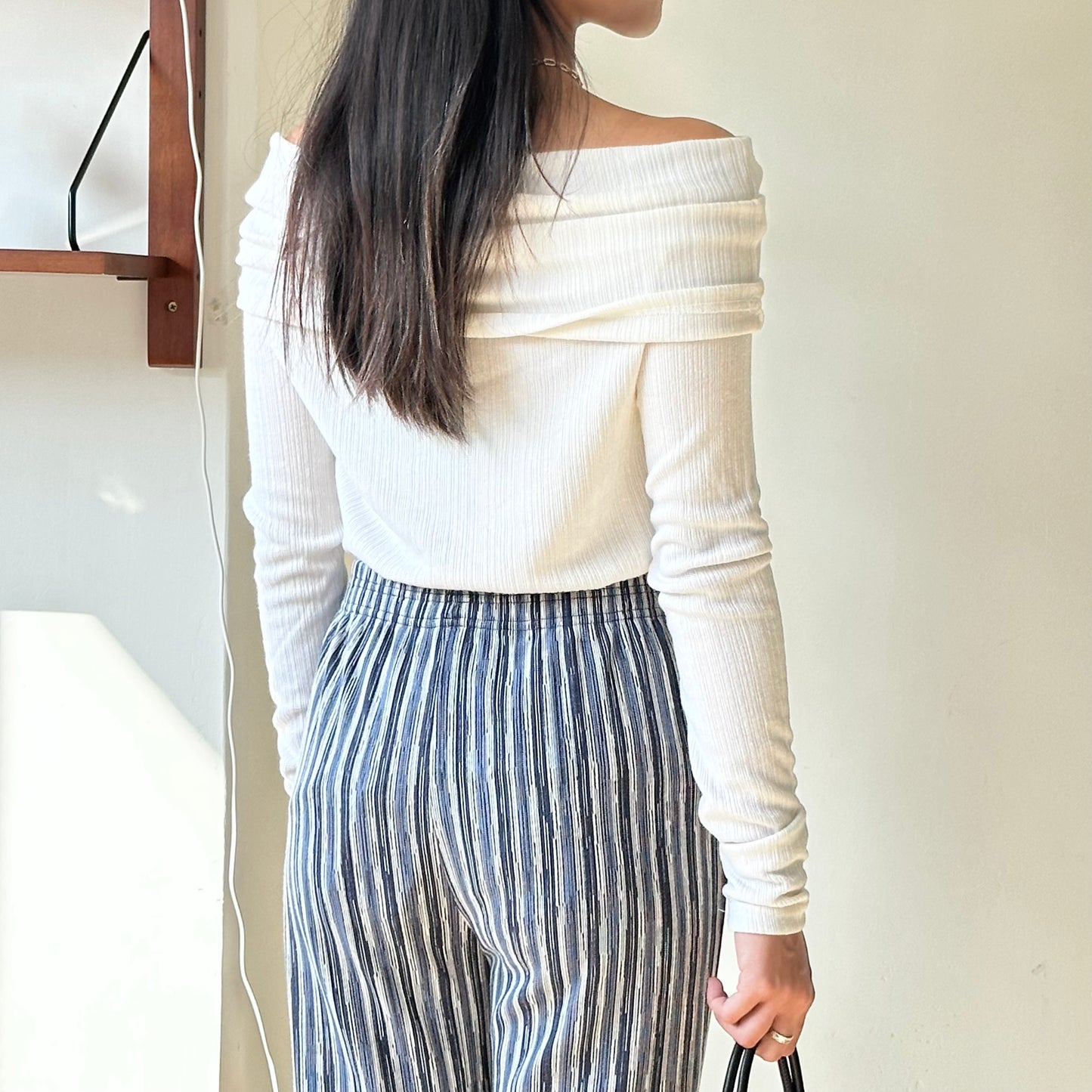 Off Shoulder Daily Top [超有彈性!!] [門市搬遷清貨限時優惠$169!]