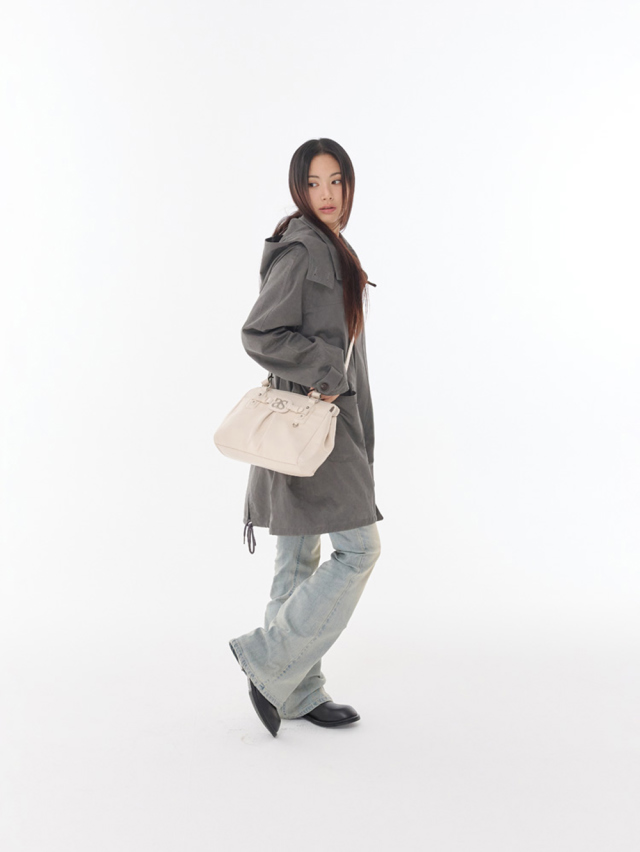 最新韓國選物🇰🇷 Ason Poem Bag 復古皮扣保齡球袋［率性韓系個性款 自帶復古隨性街頭感！］