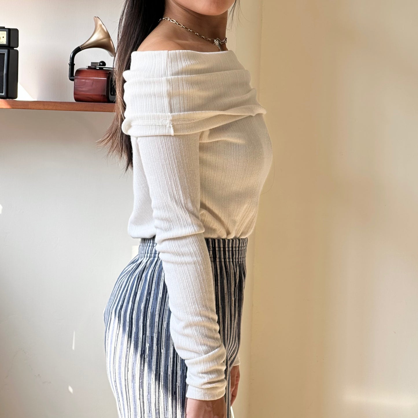 Off Shoulder Daily Top [超有彈性!!] [門市搬遷清貨限時優惠$169!]