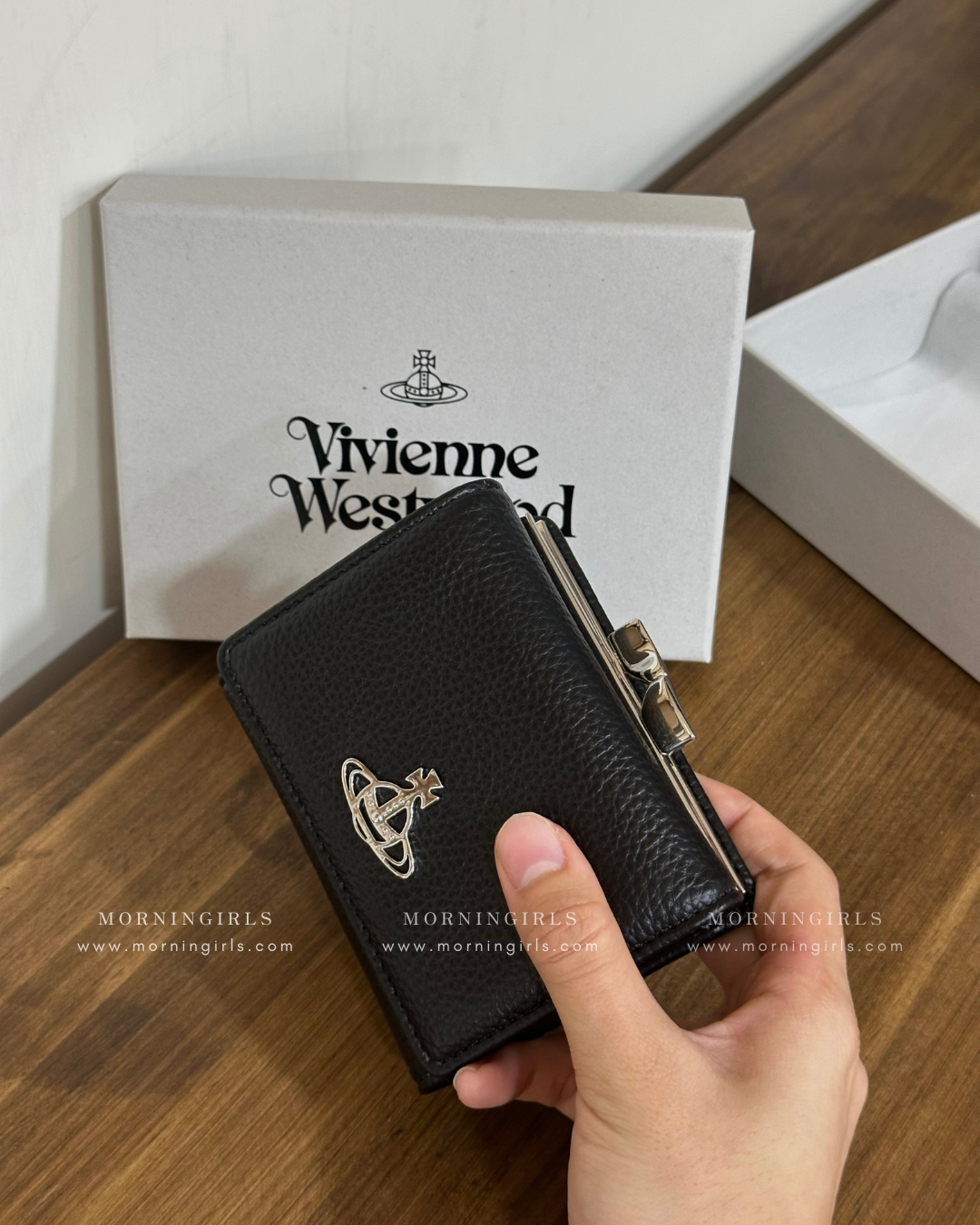 Vivienne Westwood Small Frame Wallet 黑銀荔枝皮［極難補貨! 超罕有相位!]