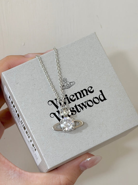 Vivienne Westwood Reina Necklace 2026最新大尺寸小白鑽  [存在感大大提升!!]