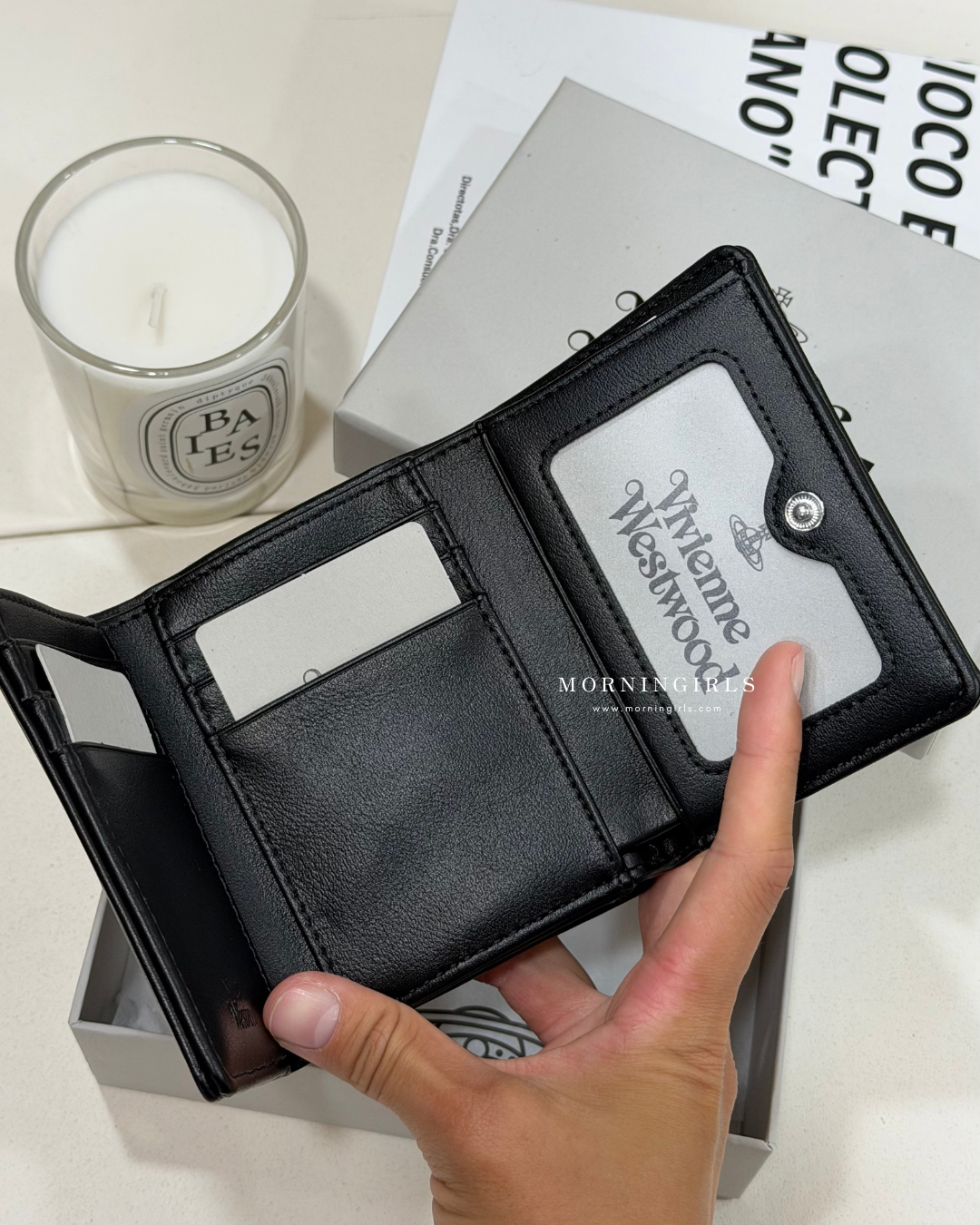 Vivienne Westwood Small Frame Wallet 最新黑銀小牛皮 質感超好 [三層連相位!]