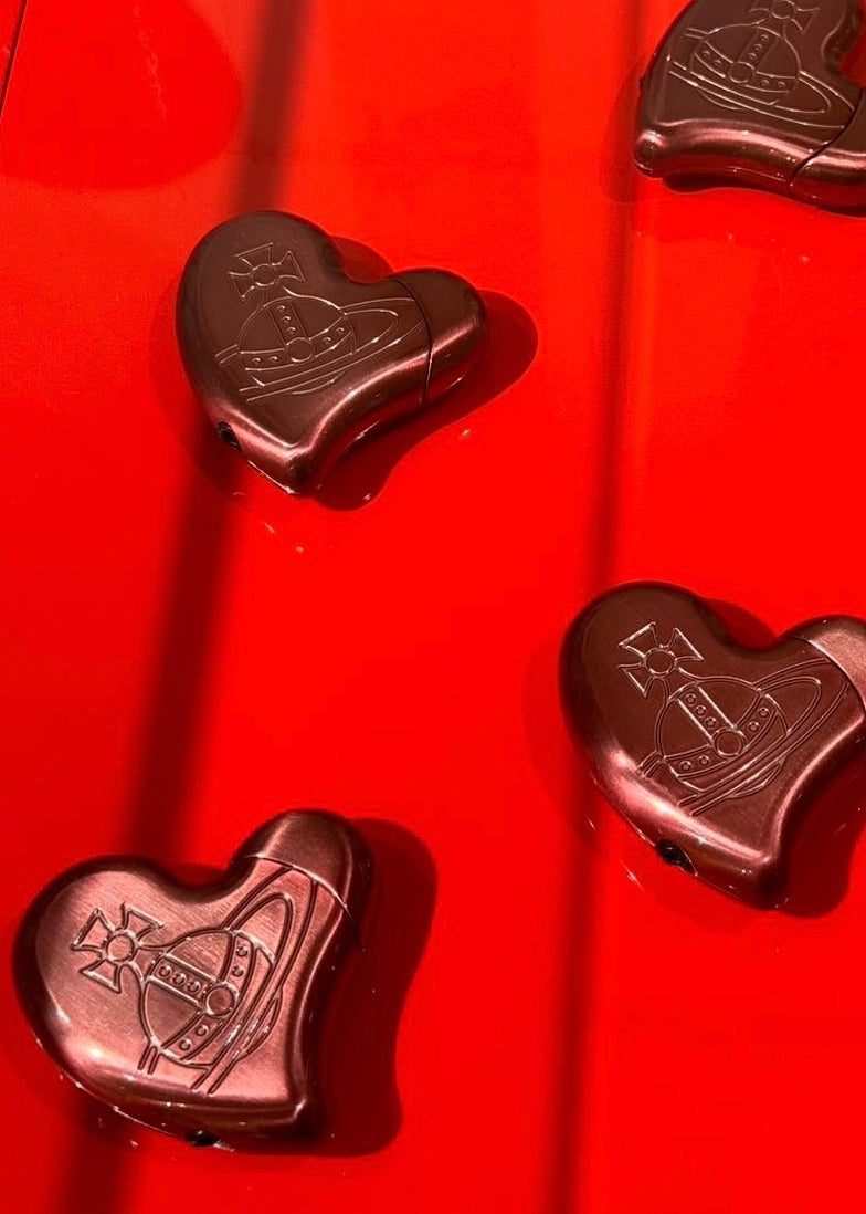 Vivienne Westwood 金屬鏡面ORB Monogram心形打火機 超限量情人節限定版 超美淺粉紅色 值得收藏! [日本限定]