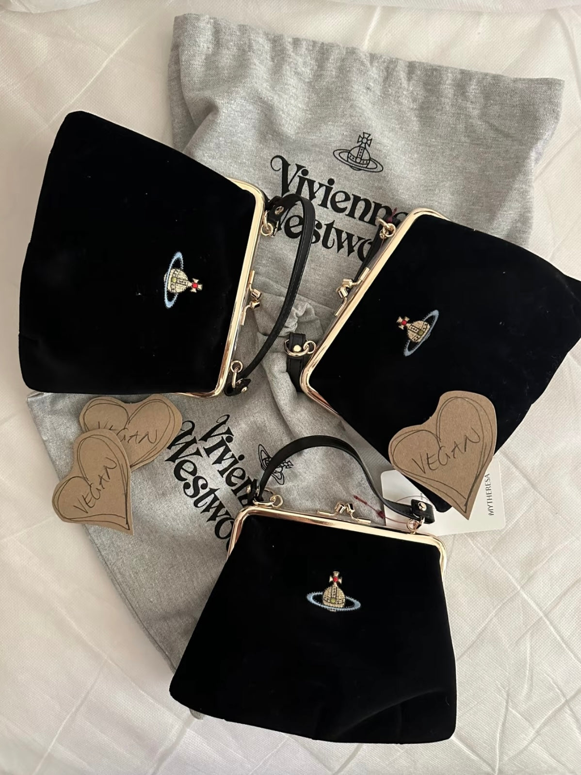 Vivienne Westwood Granny Frame Purse 經典餃子袋 天鵝絨VELVET [限時優惠中!]￼