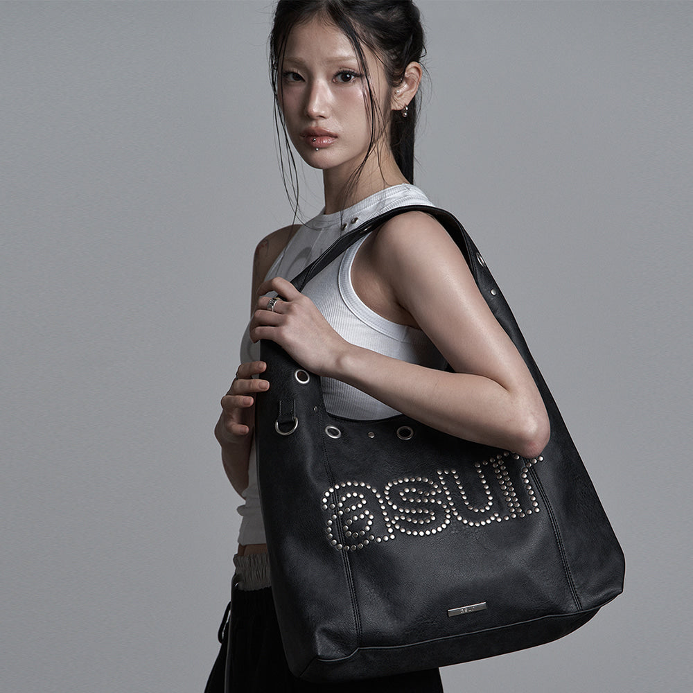 Asur Crash Eyelet 最新韓國選物🇰🇷窩釘經典Logo單肩袋［工業風型格率性大袋 超推薦必入!］