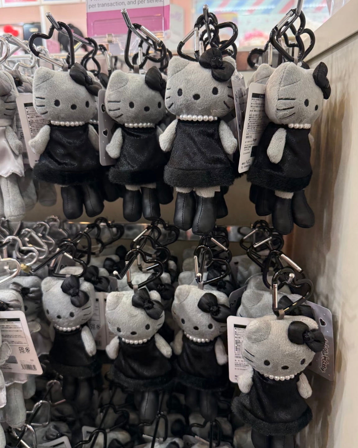 長腿 Hello Kitty 掛飾 𝜗𝜚 日本限定 暗黑天使 [日本現貨到達超難買!]