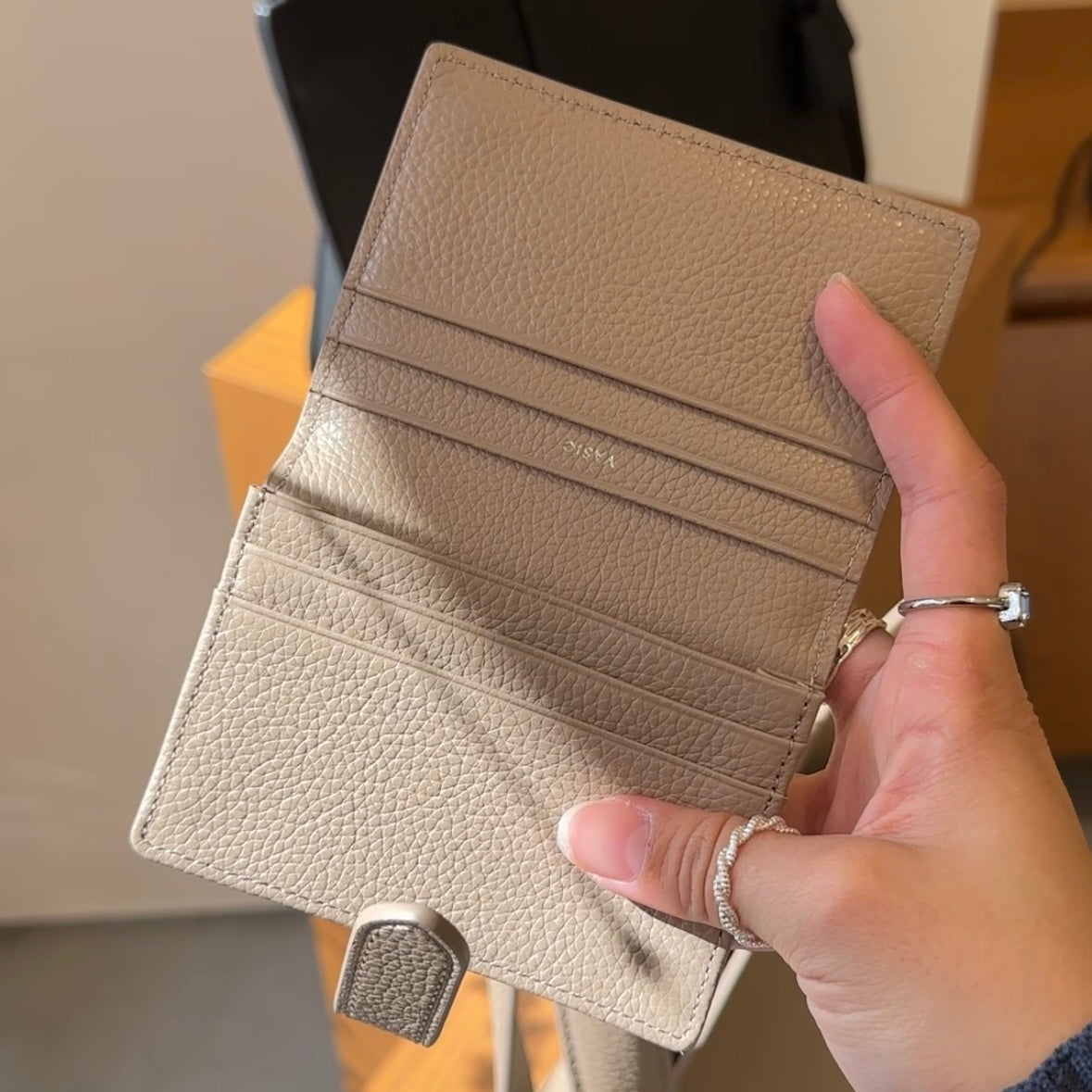 VASIC Cord Card Pocket