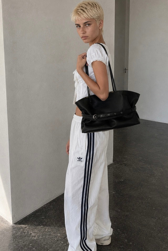 最新韓國選物🇰🇷 Leterie Mellow Reversible Belt Tote Bag 雙面兩用腰帶扣單肩袋［Made In Korea🇰🇷 雙面兩用 皮帶扣設計］