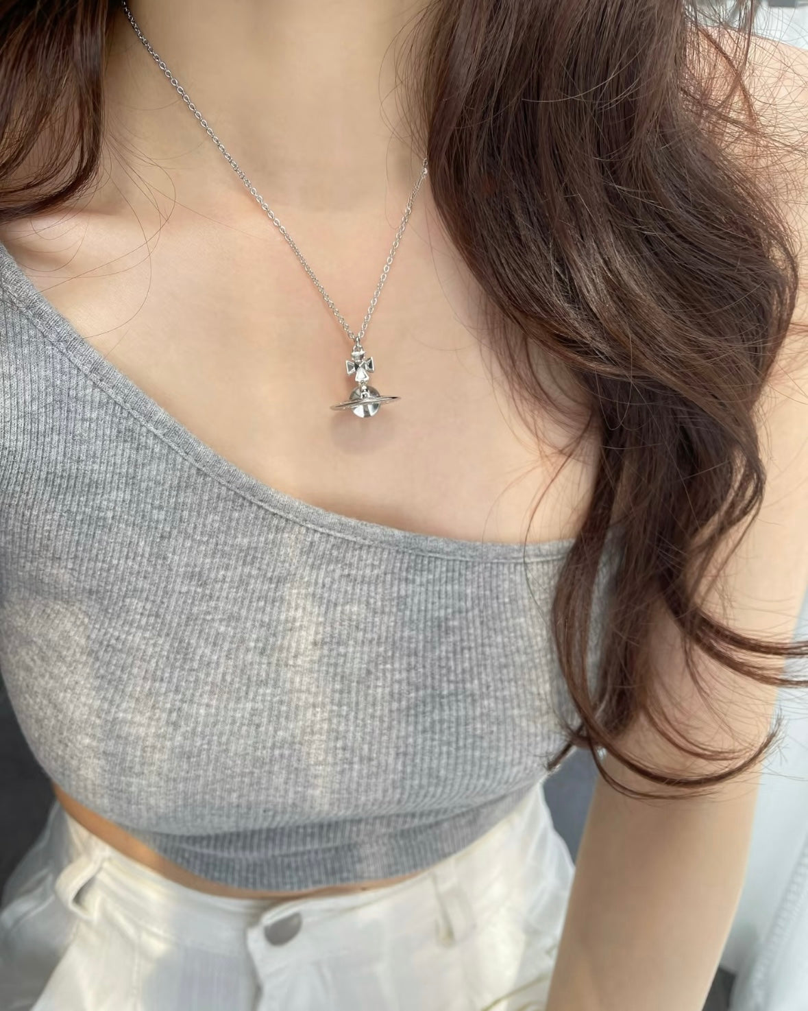 Vivienne Westwood Pina ORB Necklace Medium [清透白鑽星球]