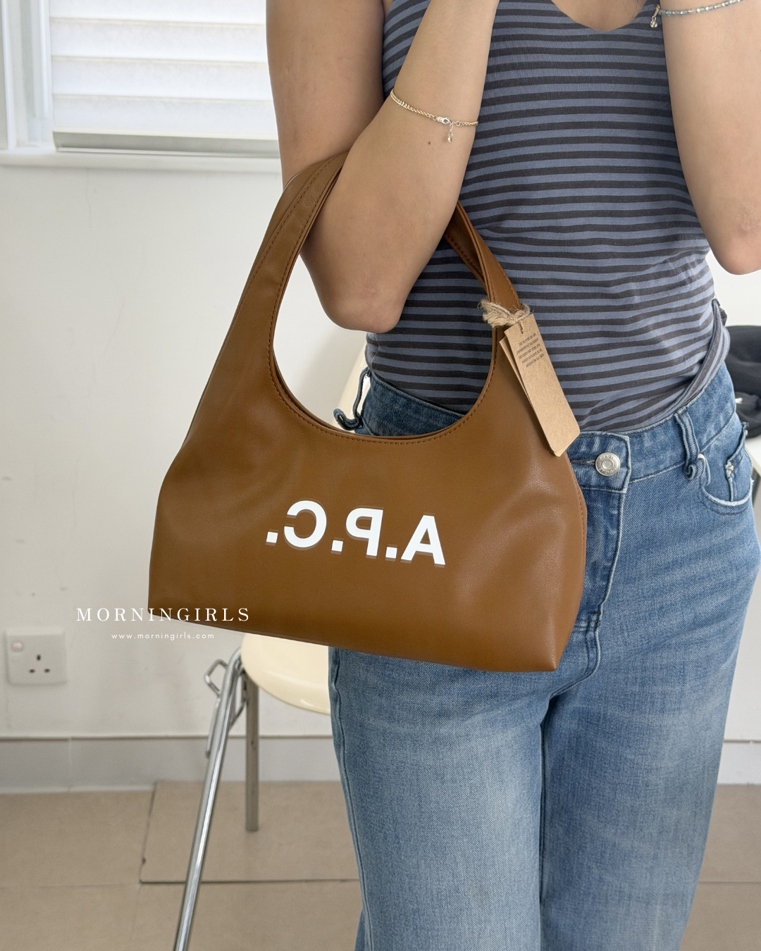 A.P.C. Baby Ninon Shoulder Bag［新色上架 超可愛腋下袋! 全現貨發售中］
