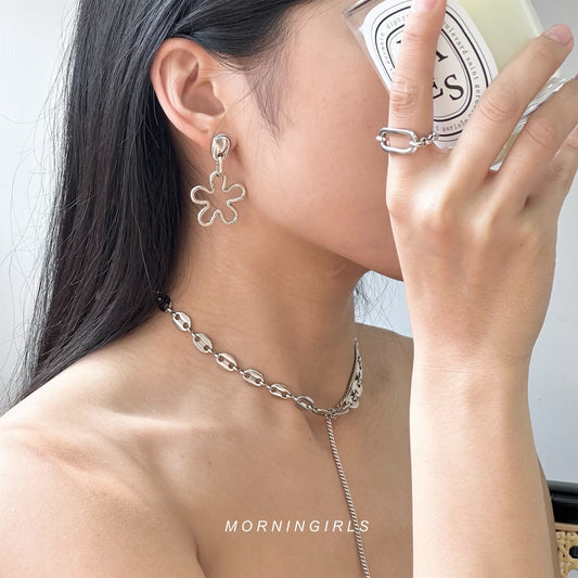 Otro Accesorio 西班牙手工飾物 - Hollow Flower Earrings 空心花花