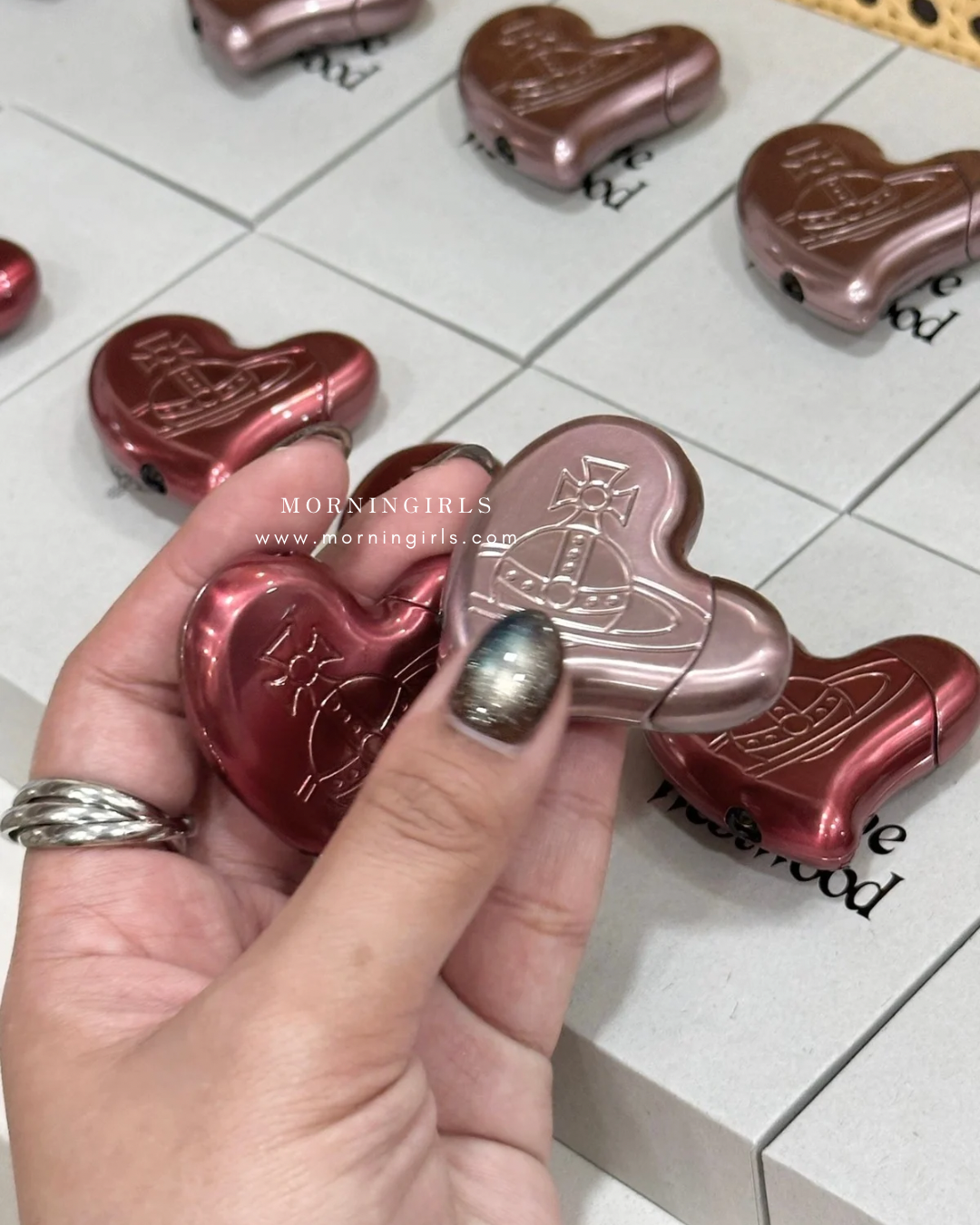 Vivienne Westwood 金屬鏡面ORB Monogram心形打火機 超限量情人節限定版 超美淺粉紅色 值得收藏! [日本限定]