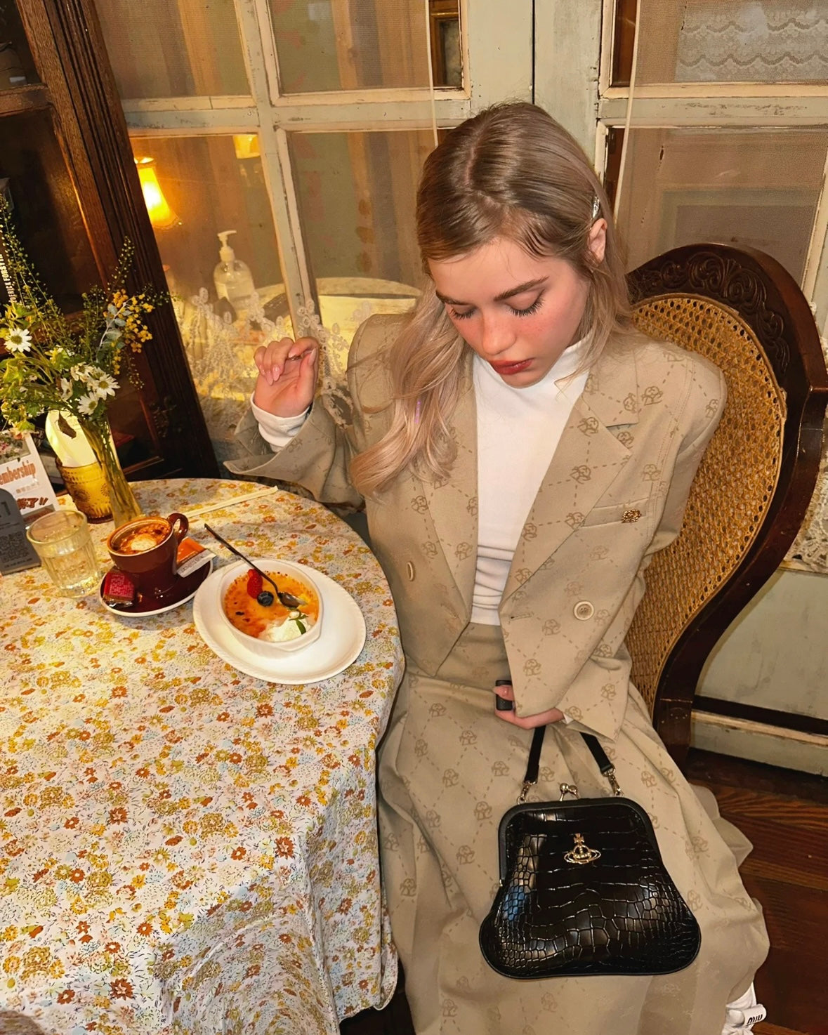 Vivienne Westwood Vivienne's Clutch Bag 黑色鱷魚皮 [雙11折上折 大折扣中!]