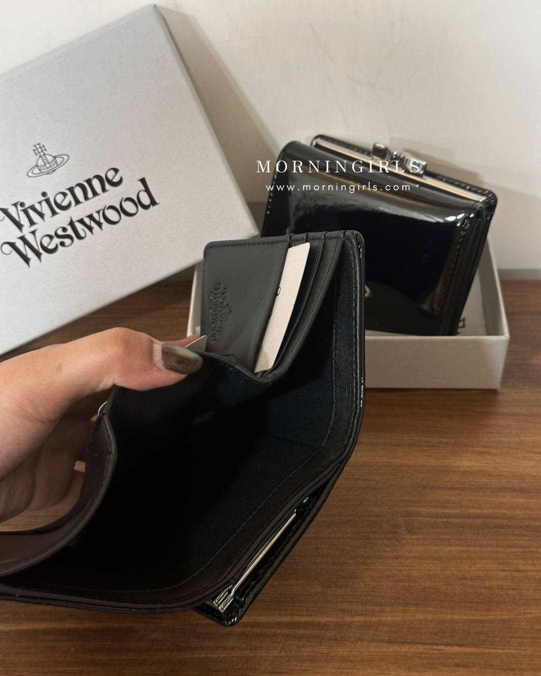 Vivienne Westwood Small Frame Wallet 漆皮黑 [限時折扣中!]