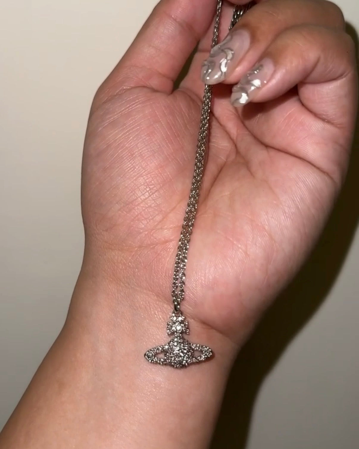 Vivienne Westwood Grace Bas Relief Pendant Necklace 全粉紅閃鑽土星 [情人節禮物優惠中]