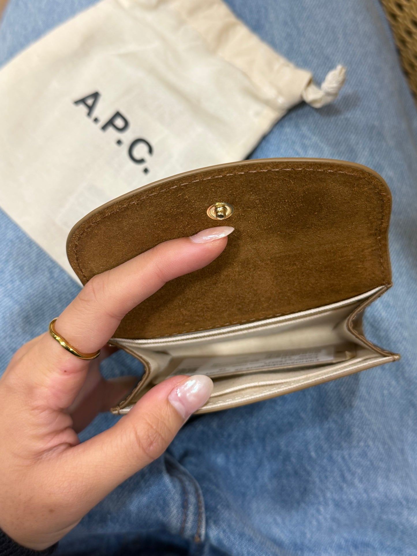 A.P.C. Geneve Cardholder［長期熱賣款式! 黑色現貨震撼回歸!］