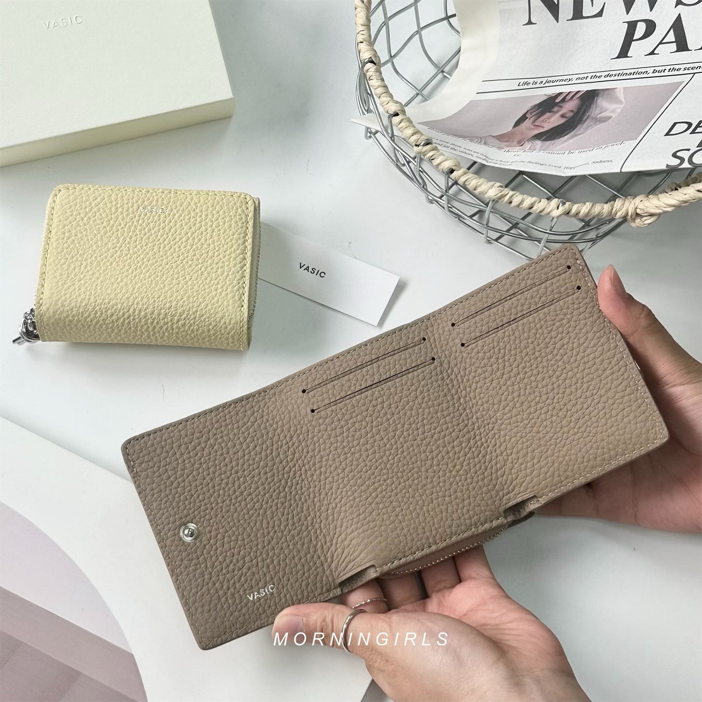 VASIC Round Mini Mini Wallet [Taupe現貨發售中]