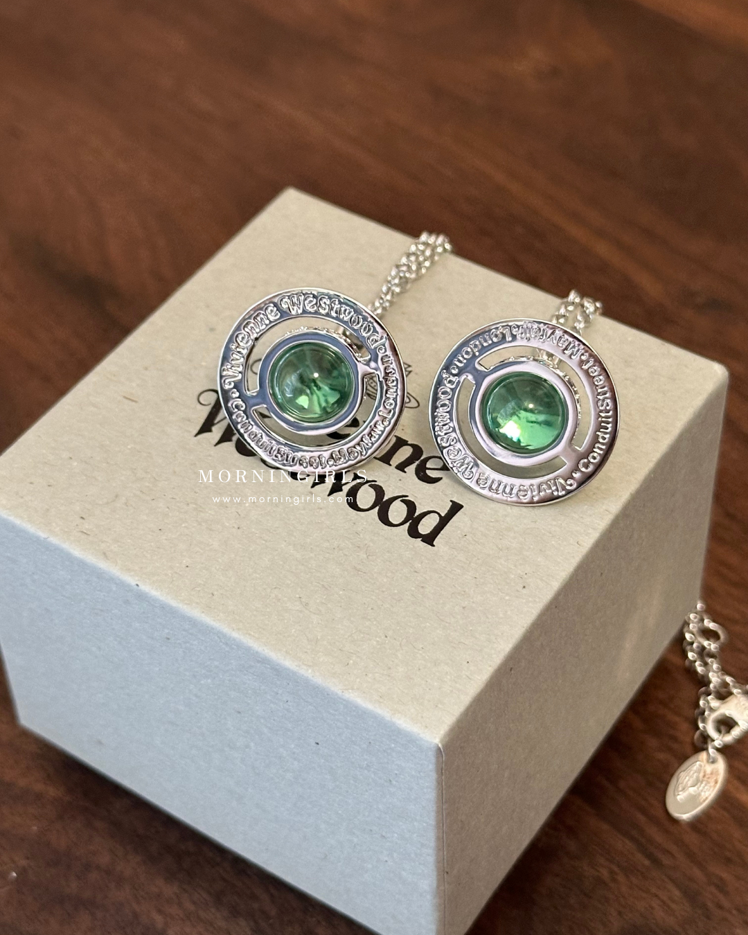 Vivienne Westwood ORB Pendant Crystal Necklace 薄荷綠 [晶瑩通透長期熱賣!]