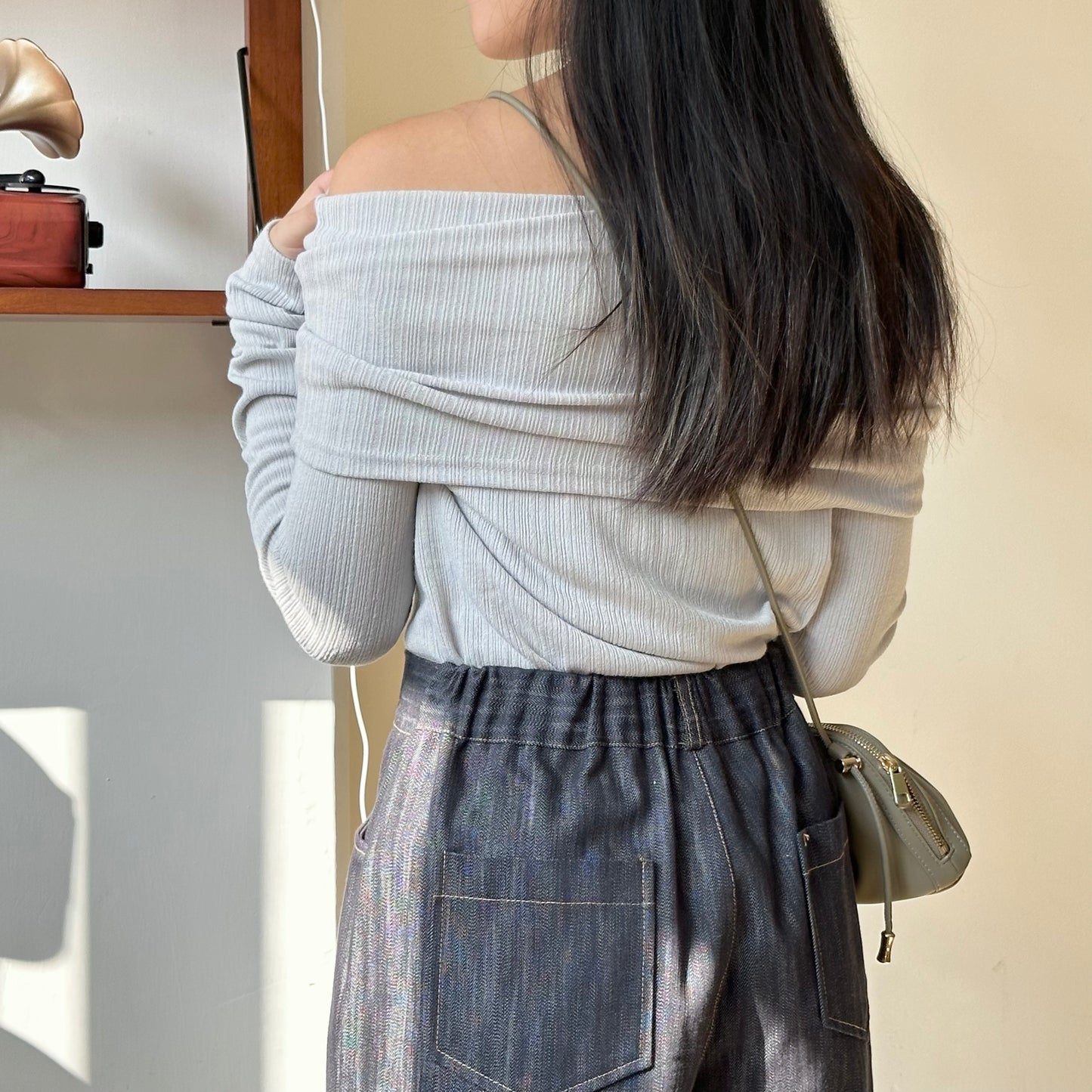 Off Shoulder Daily Top [超有彈性!!] [門市搬遷清貨限時優惠$169!]