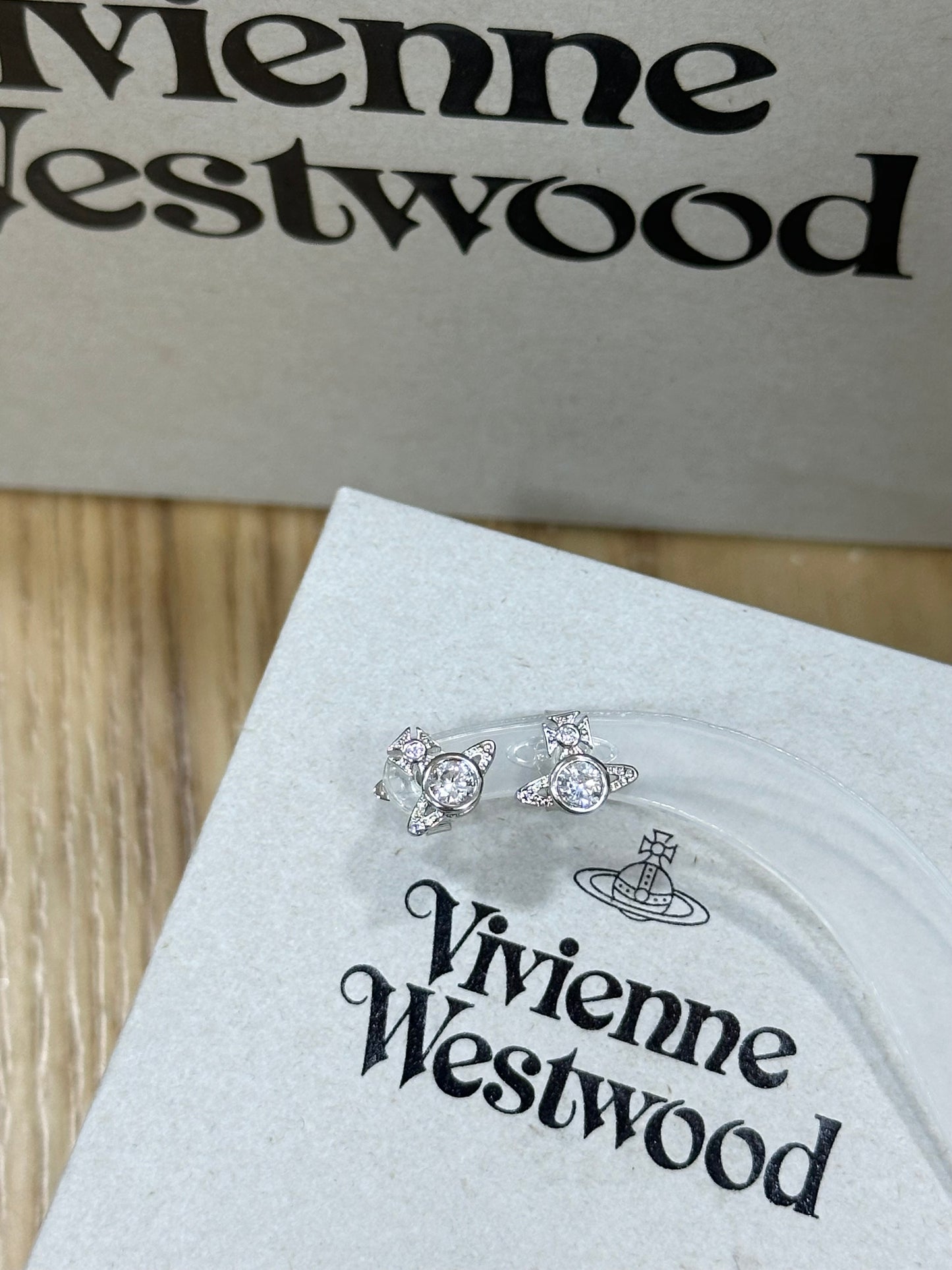 Vivienne Westwood London Orb Earrings 低調粒粒耳環 [最新上架!]