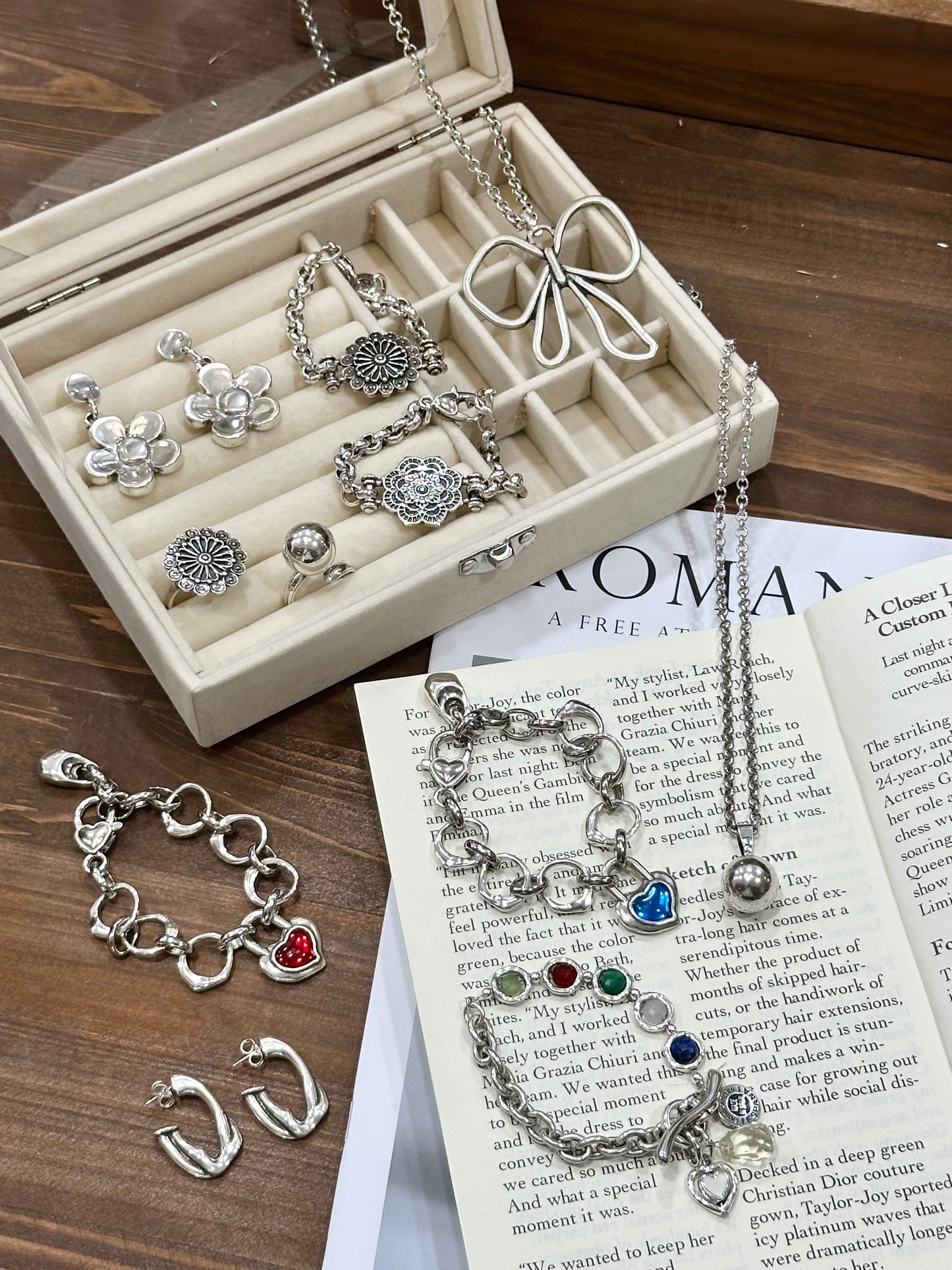 Otro Accesorio 西班牙手工飾物 - Flower Earrings 實心花花