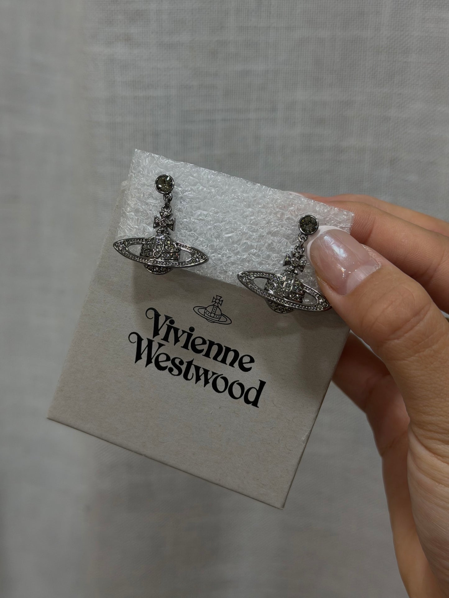 Vivienne Westwood Drop Earrings [超閃約會穿搭推薦♡]
