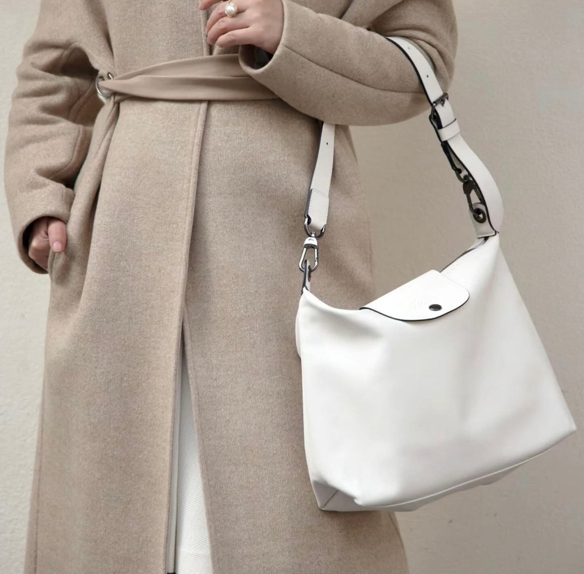 LONGCHAMP Le Pliage Xtra M Hobo Bag 超熱賣真皮系列［超人氣黑色大象灰限量現貨優惠中 完售即止!］