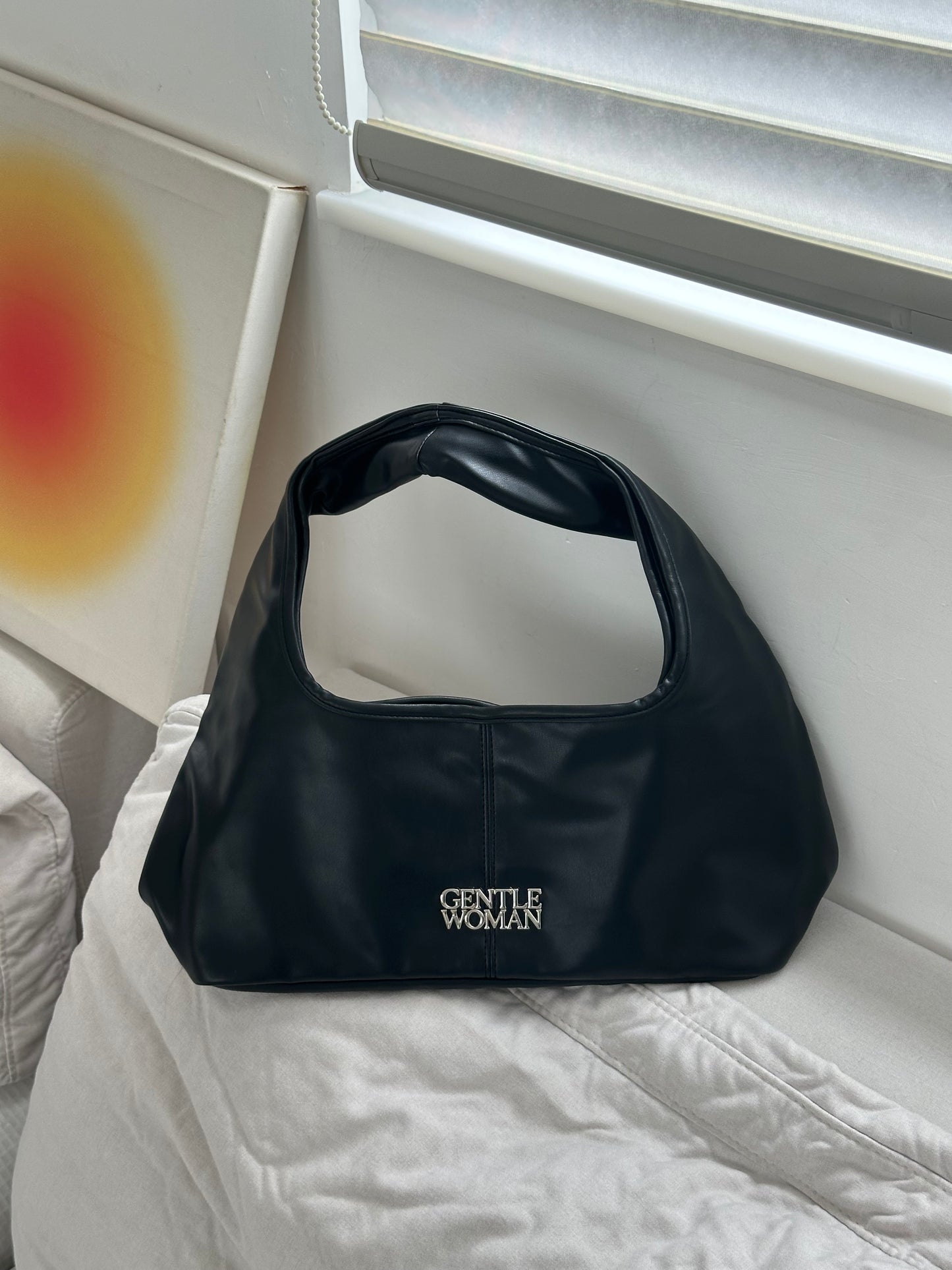 Gentlewoman 黑皮 Hobo bag ［大推薦!!上身袋款超美］