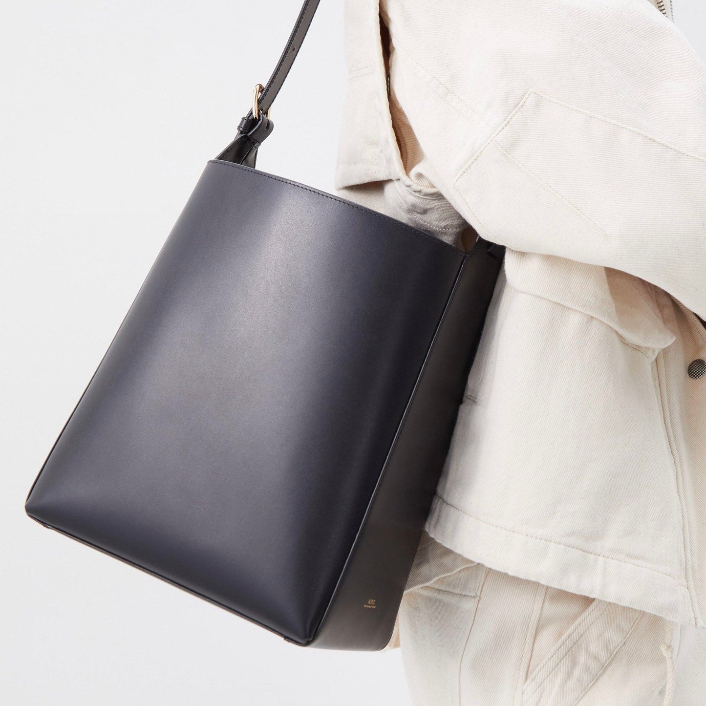 A.P.C. Virginie Bucket Bag 水桶袋 [REGULAR] ［DUSTY PINK年末大折扣中!］