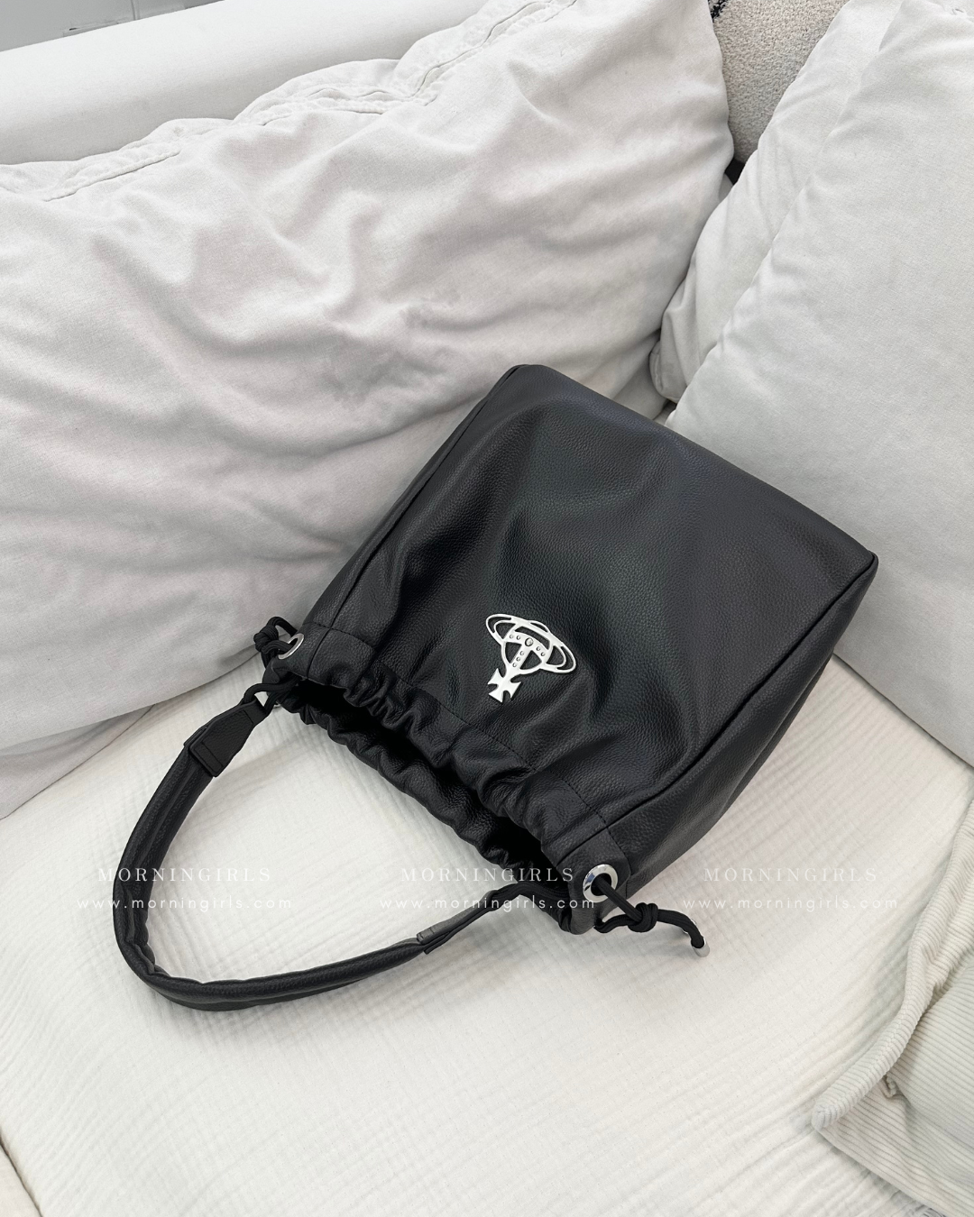 Vivienne Westwood Hilary Bucket Bag 超軟身黑銀荔枝皮 [雙11折上折! 大容量方形小水桶 可上膊!]