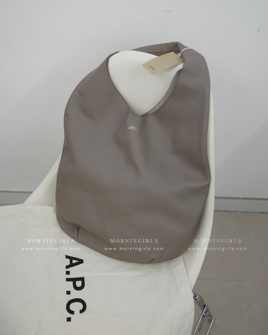 A.P.C. Le Neige Tote Bag 100%真牛皮［多色限時現貨優惠中! 極難補貨!］