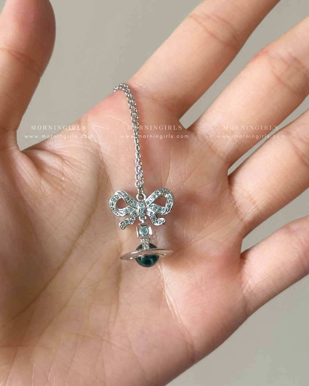 Vivienne Westwood Octavie Pendant Necklace 蝴蝶結星球 [100%純銀 IVE直井怜同款 現貨發售中!]