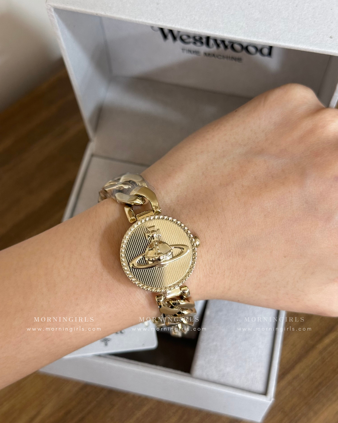 Vivienne Westwood Orb Button Watch 滑蓋手錶 [古巴鏈Vintage復古感 歐洲全斷貨最後一批12月中到]