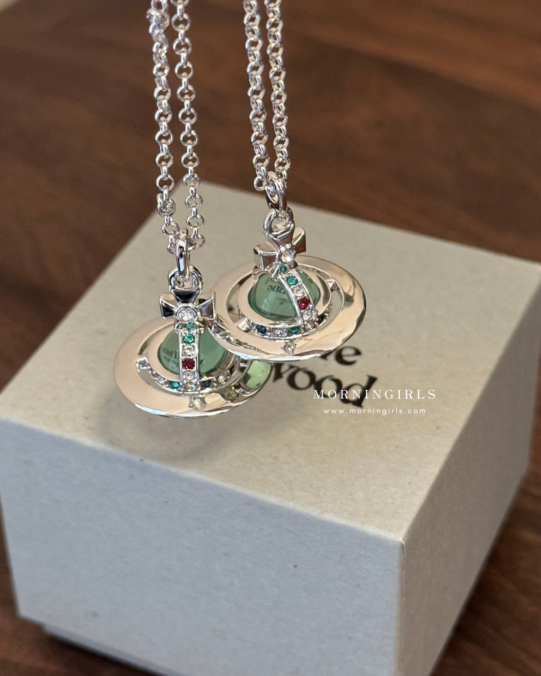 Vivienne Westwood ORB Pendant Crystal Necklace 薄荷綠 [晶瑩通透長期熱賣!]