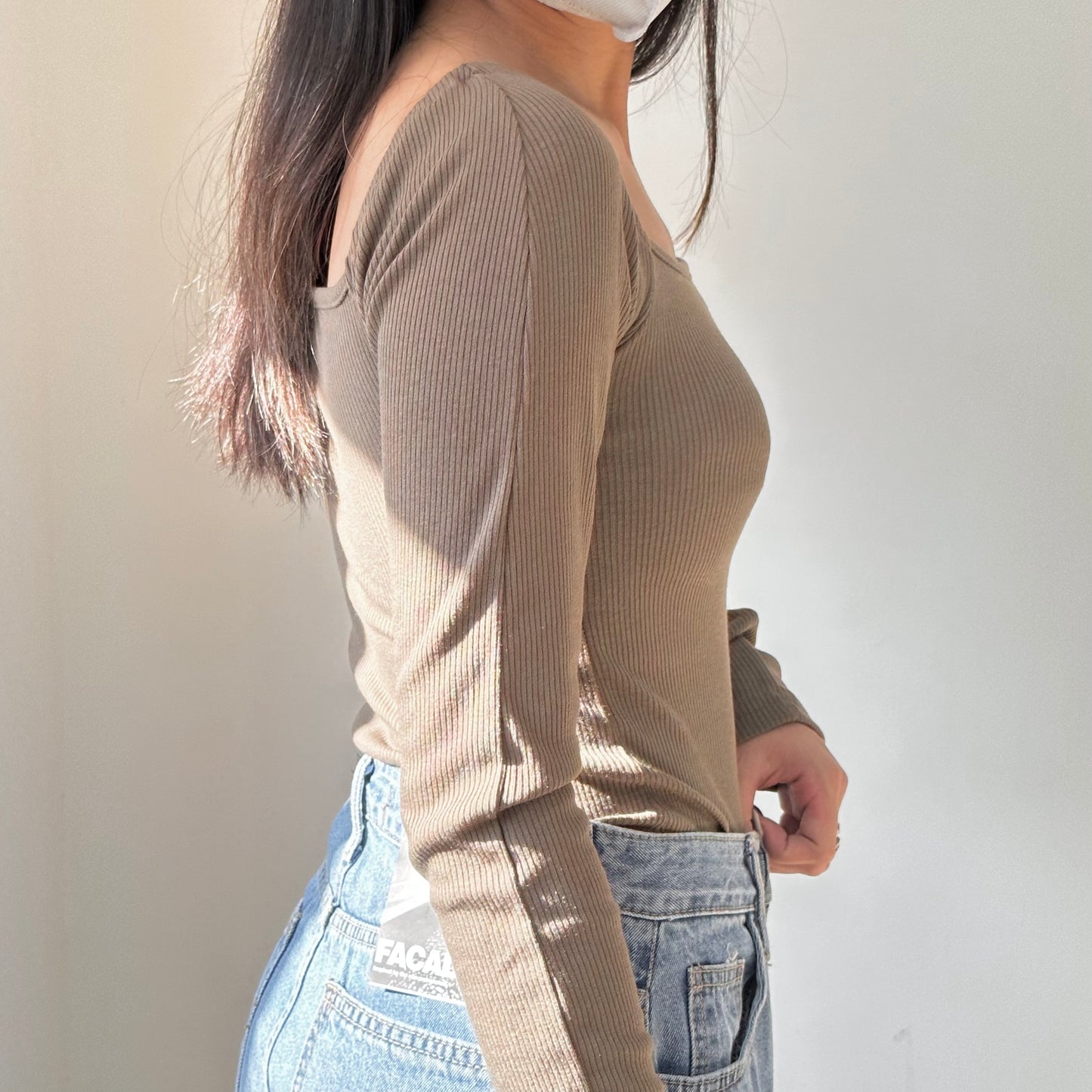 有PAD方領彈性直紋Top [門市搬遷清貨限時優惠$129!]