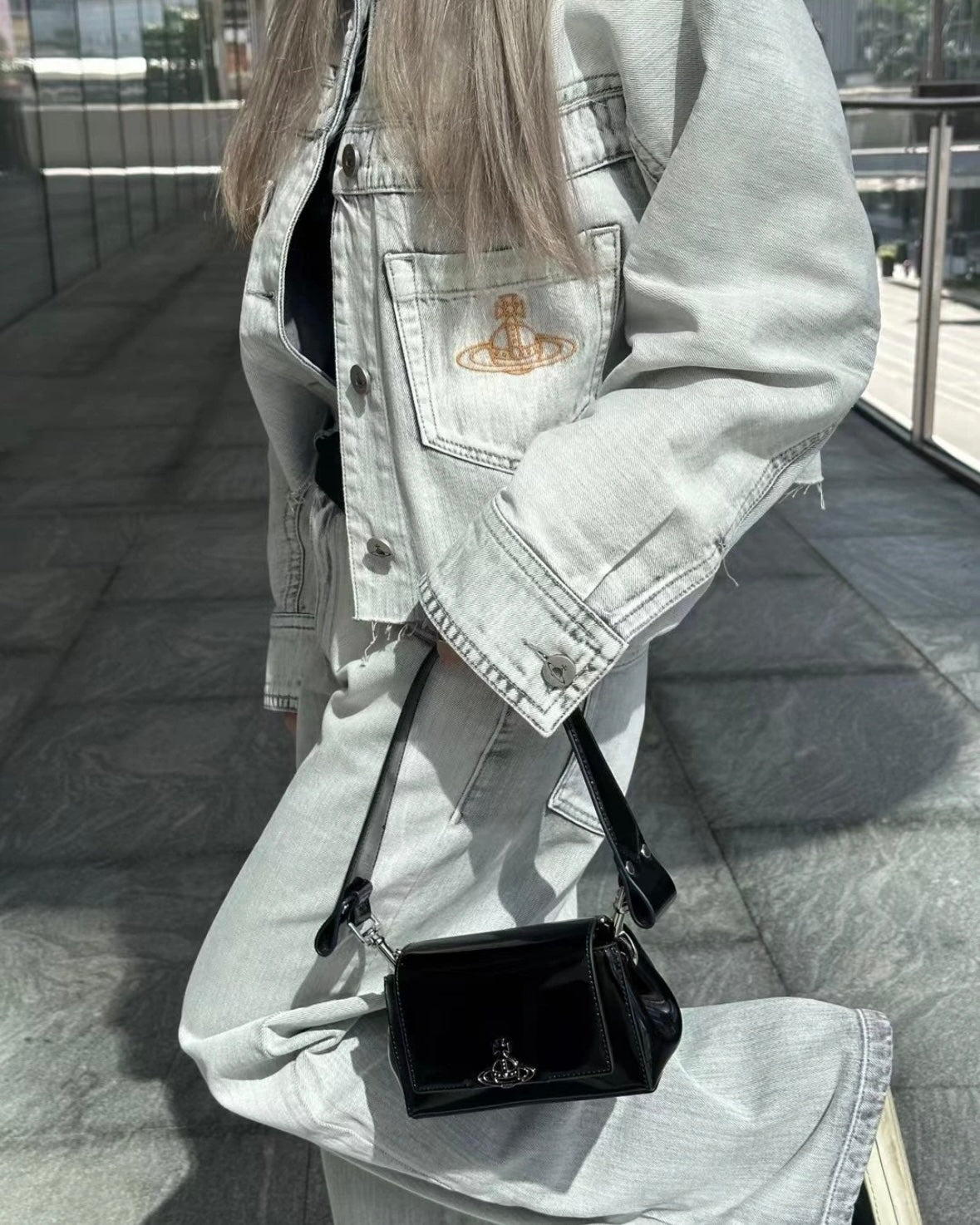 Vivienne Westwood Hazel Handbag 漆皮黑 [MEDIUM限量現貨大折扣中!]