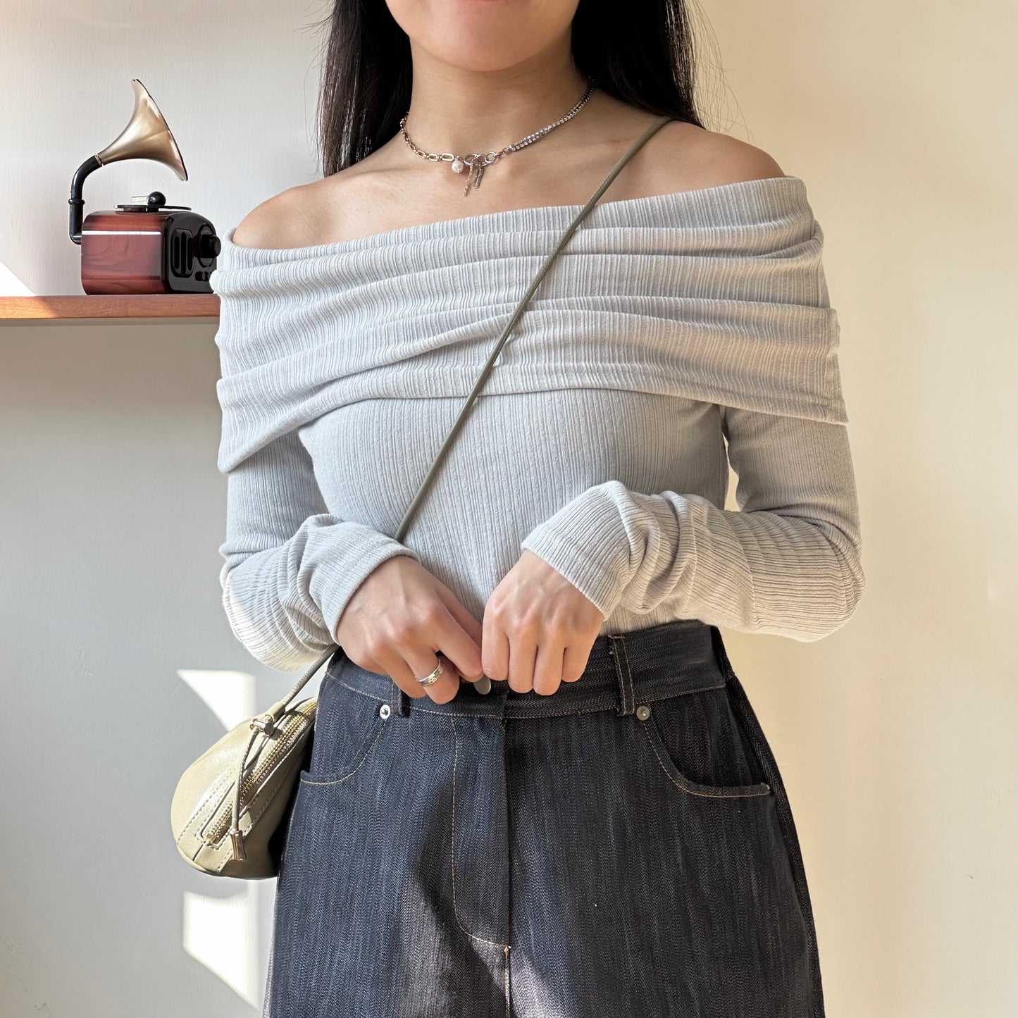 Off Shoulder Daily Top [超有彈性!!] [門市搬遷清貨限時優惠$169!]