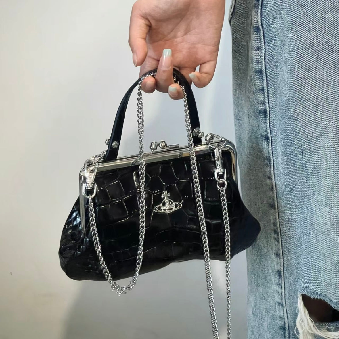 Vivienne Westwood Granny Frame Purse 經典餃子袋 超罕有舊版鱷魚皮 [令面大格已停產! 最後微量優惠現貨 完售下架不再接受預訂!]